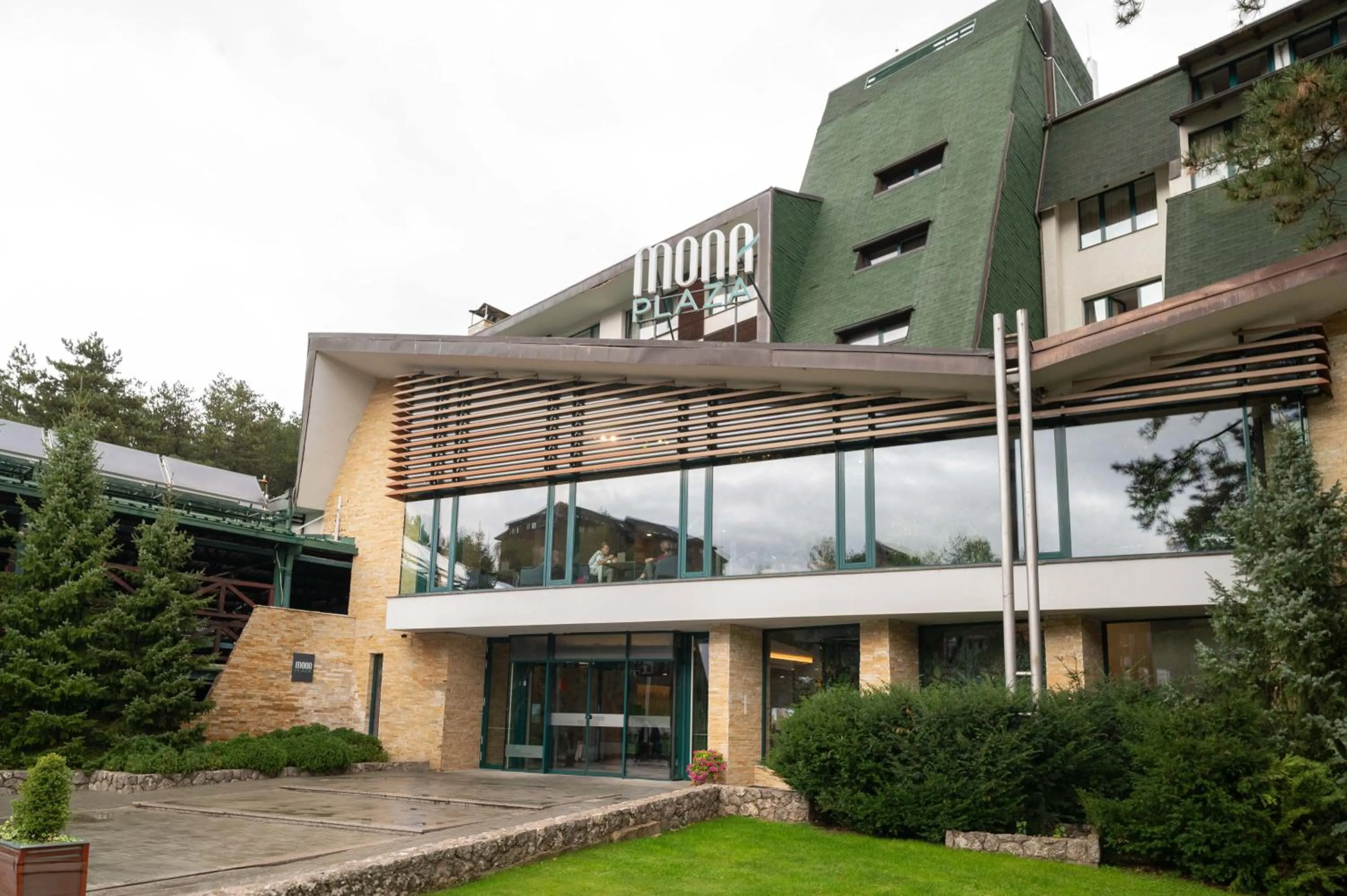 Garden in Mona Plaza Zlatibor