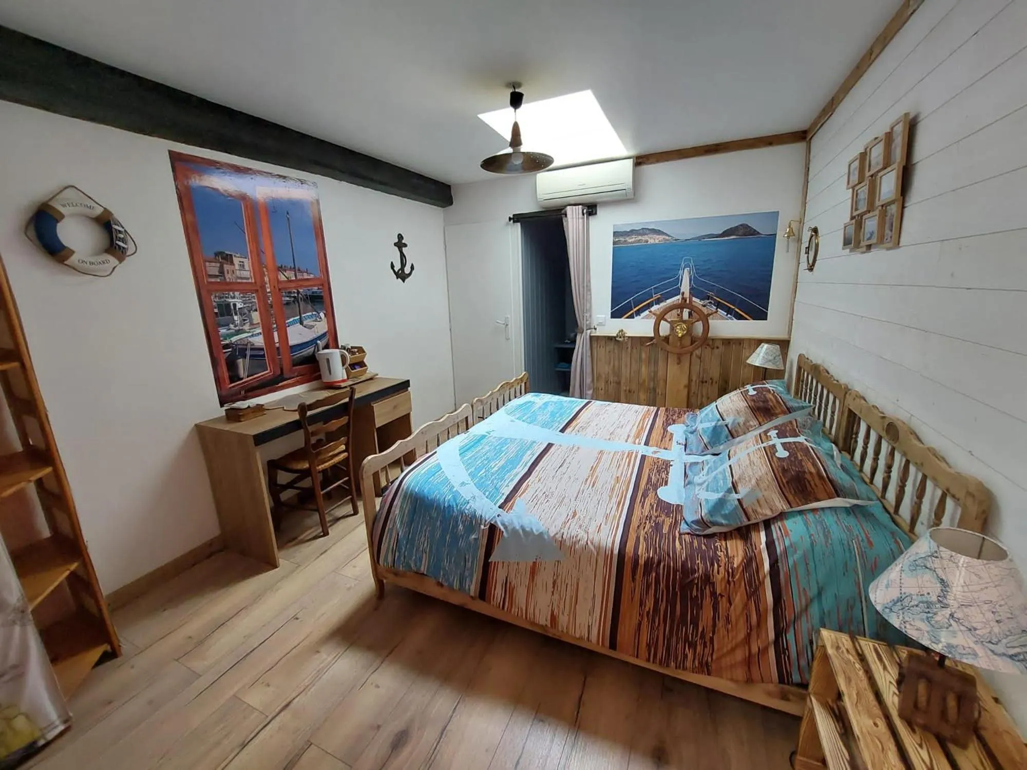 Bed in DOMAINE DE LA LUCARLIERE