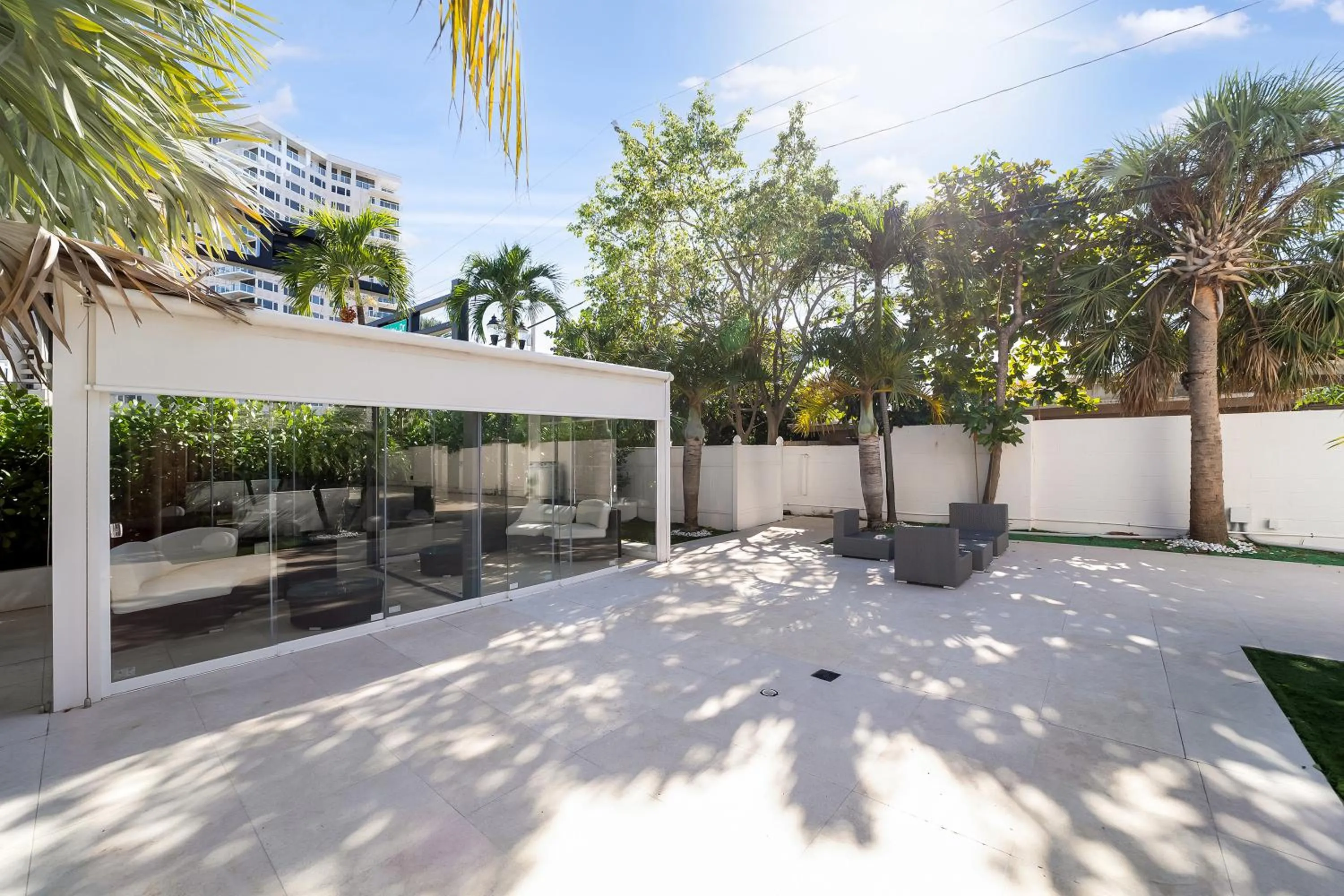 Patio in Deco Boutique Hotel
