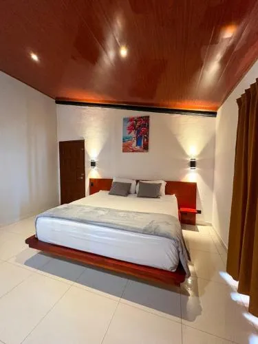 HOTEL TESORO BEACH