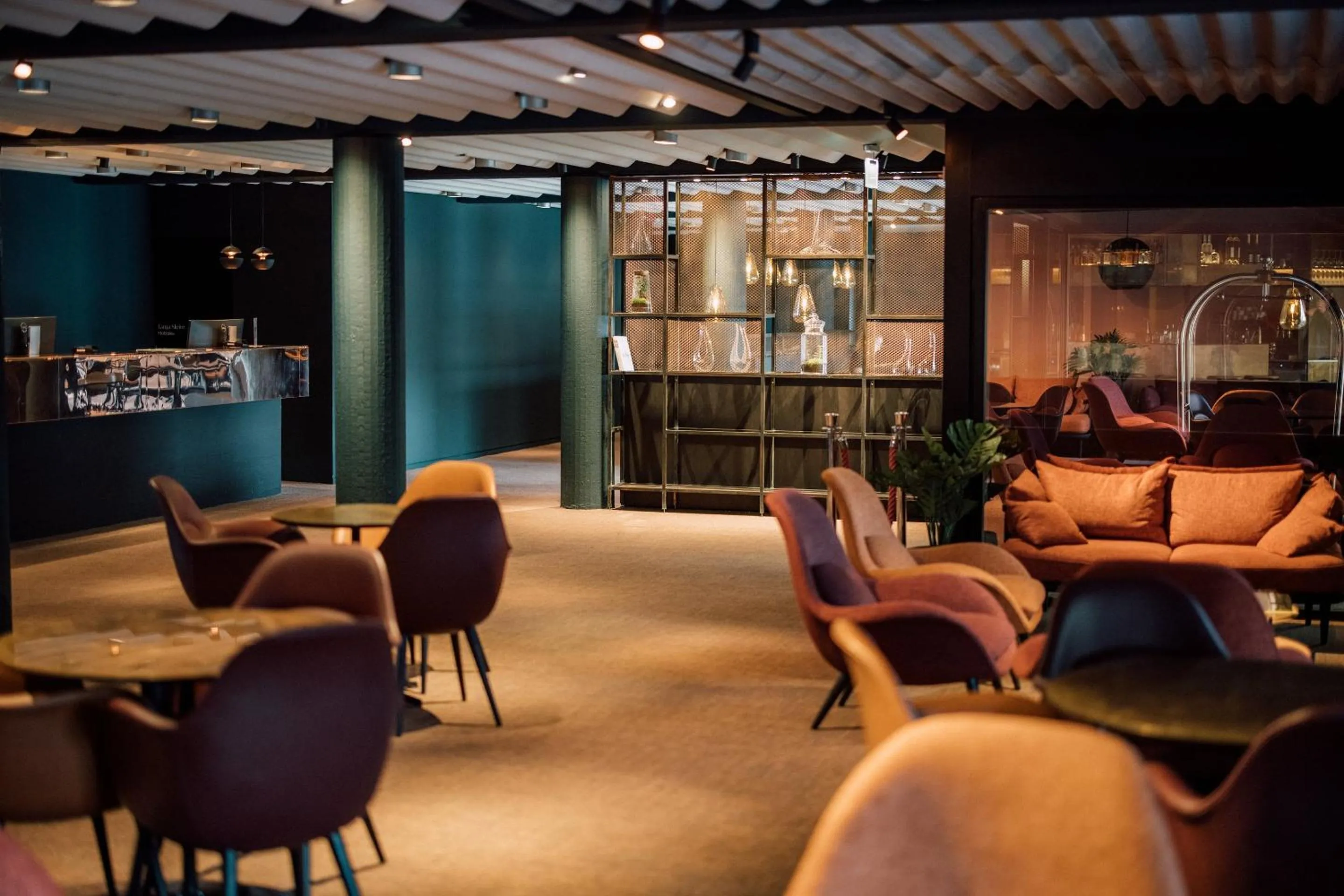 Lounge or bar in Hotel Føroyar