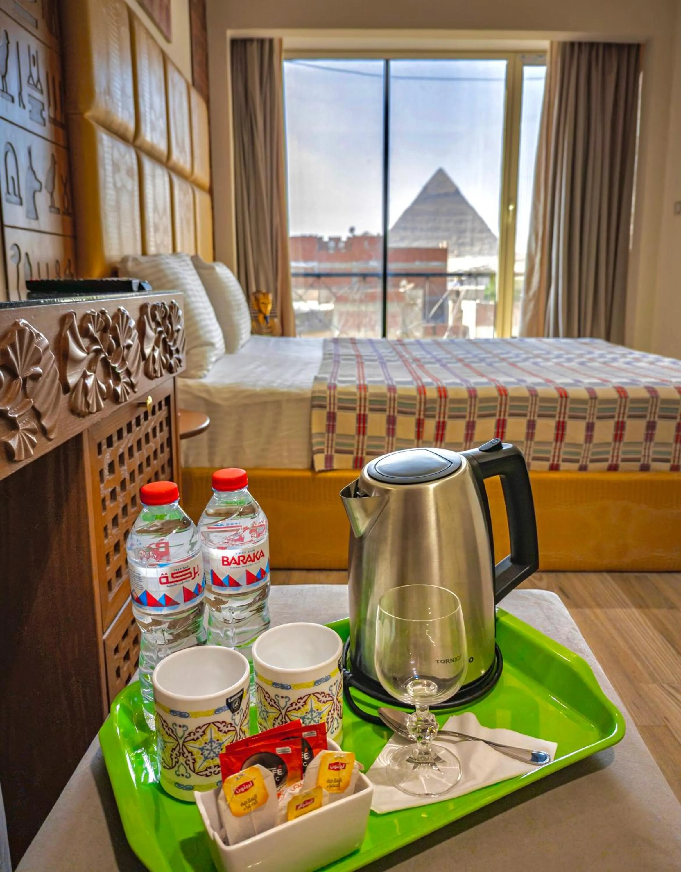 Coffee/tea facilities in Sphinx Golden Gate Pyramids