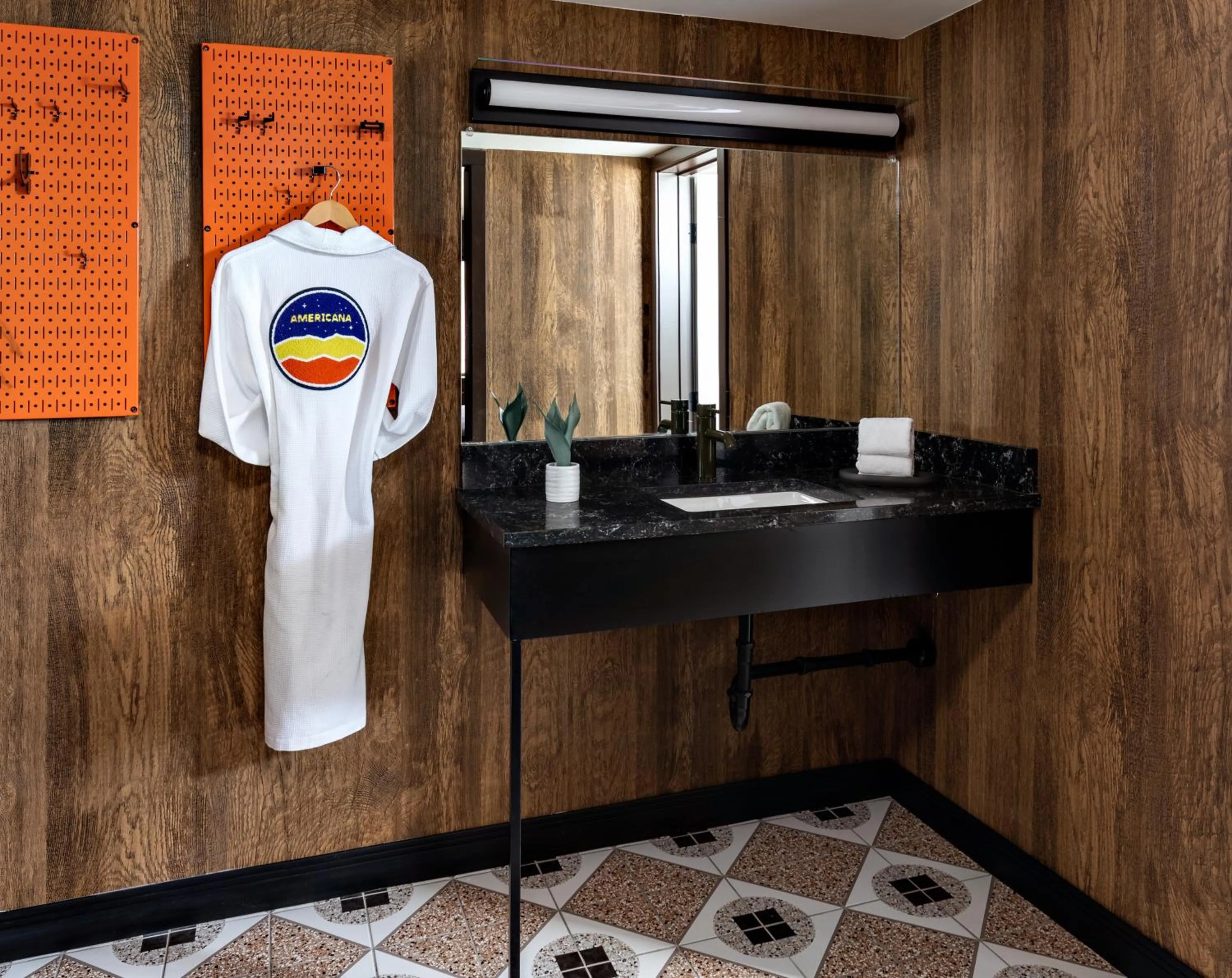 Bathroom in Americana Motor Hotel