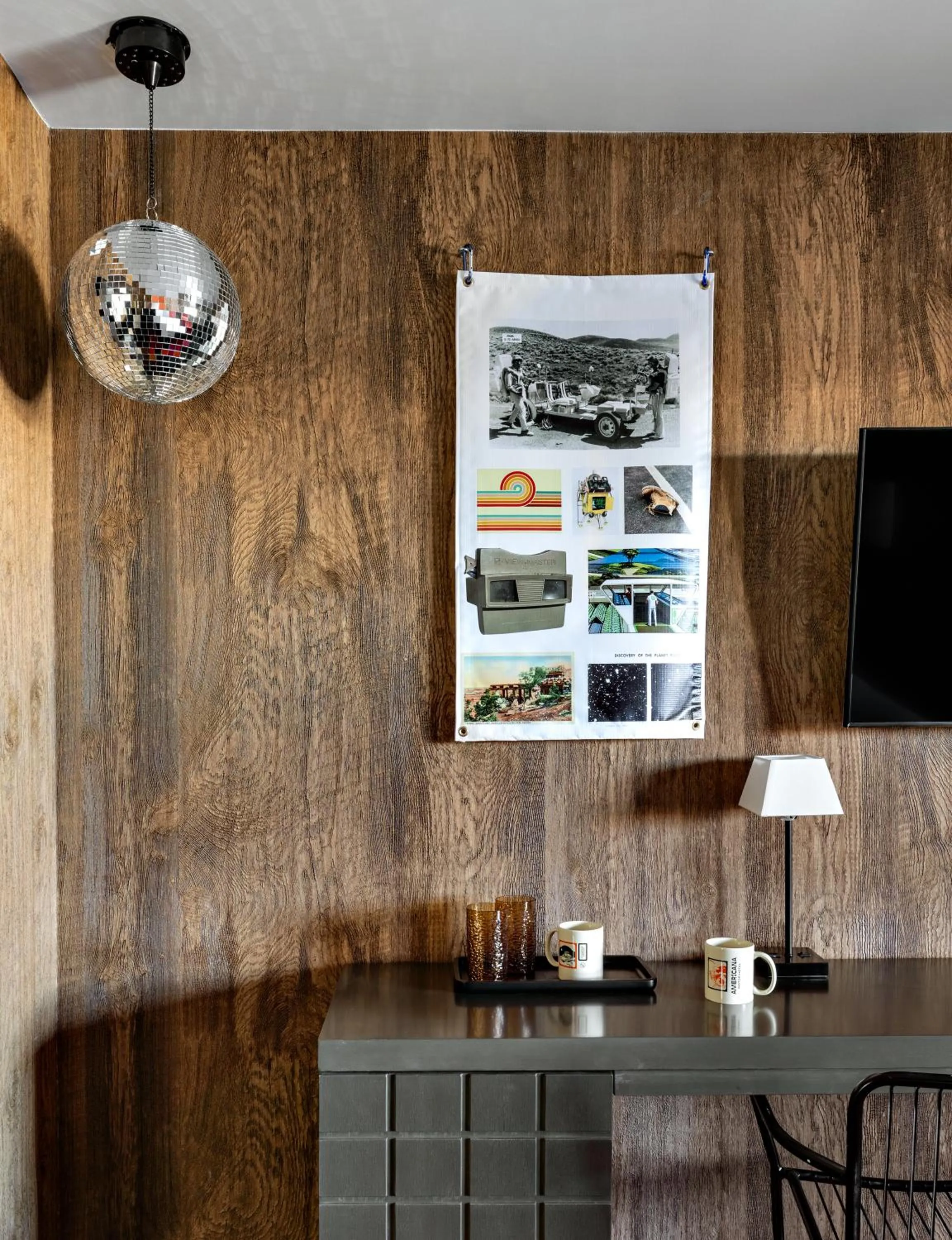 Decorative detail in Americana Motor Hotel