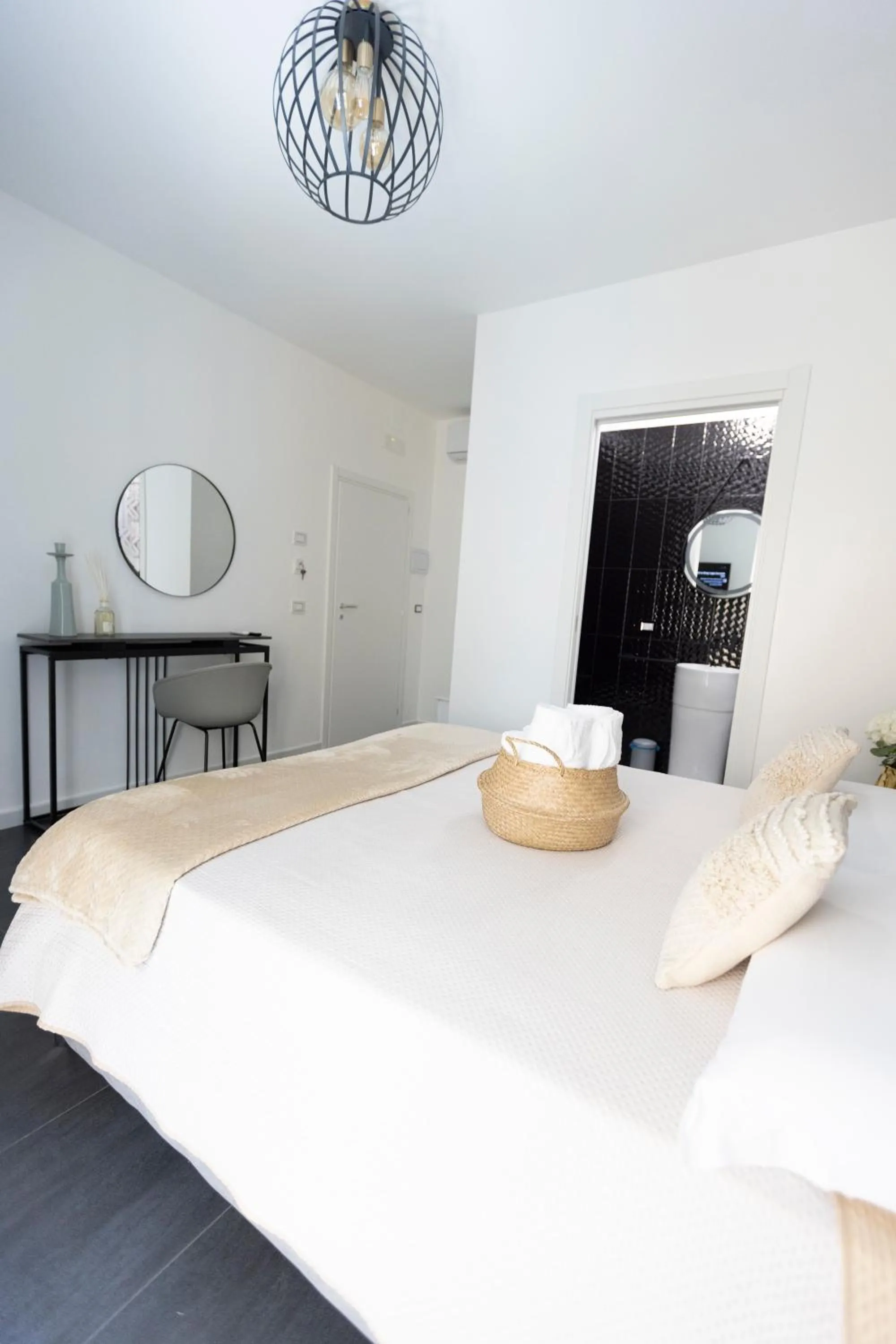 Bed in Lena Suite Bari Vecchia