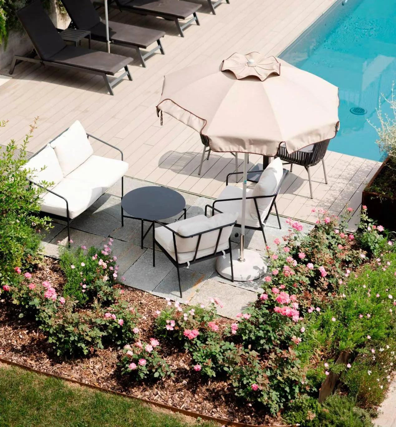 Swimming pool in Villa Clementina Boutique Hotel