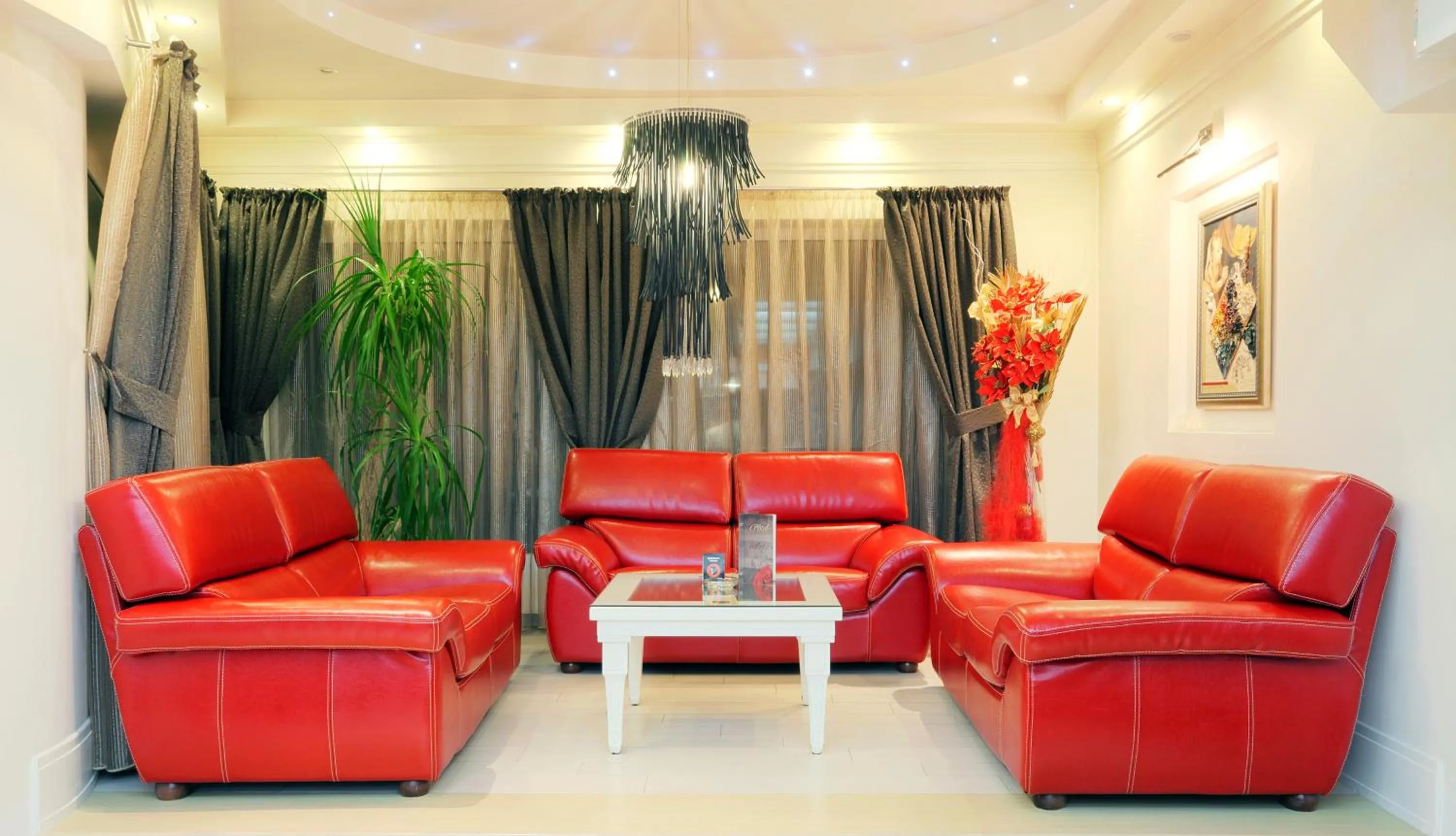 Lobby or reception in Garni Hotel Crystal