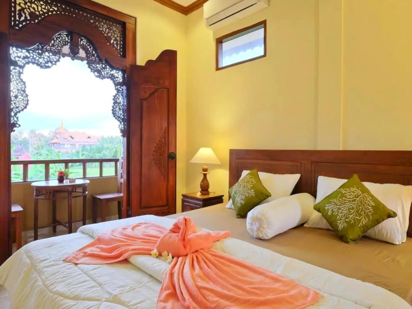 Bed in Pondok Ayu Soca