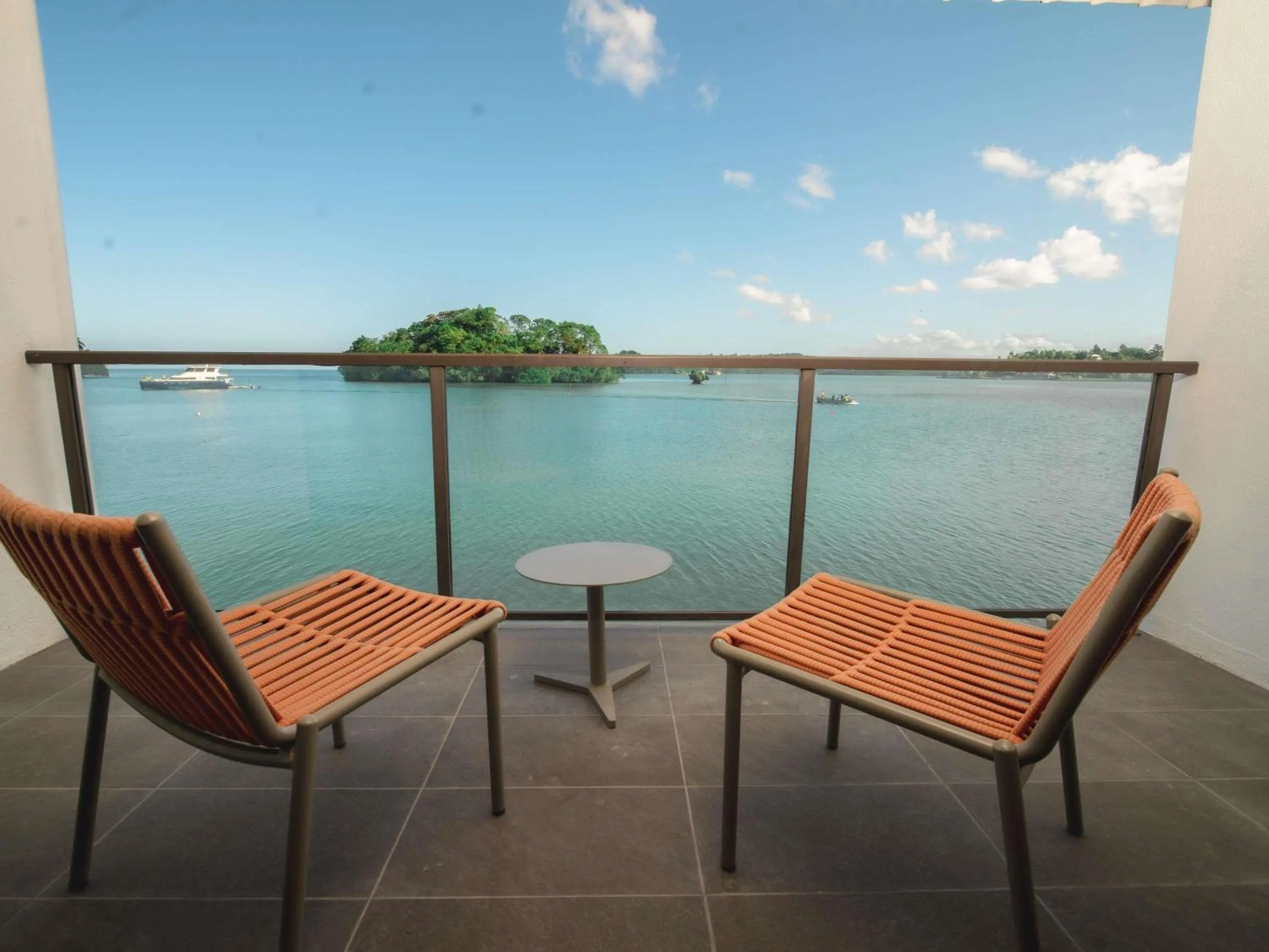 Bedroom in Novotel Suva Lami Bay