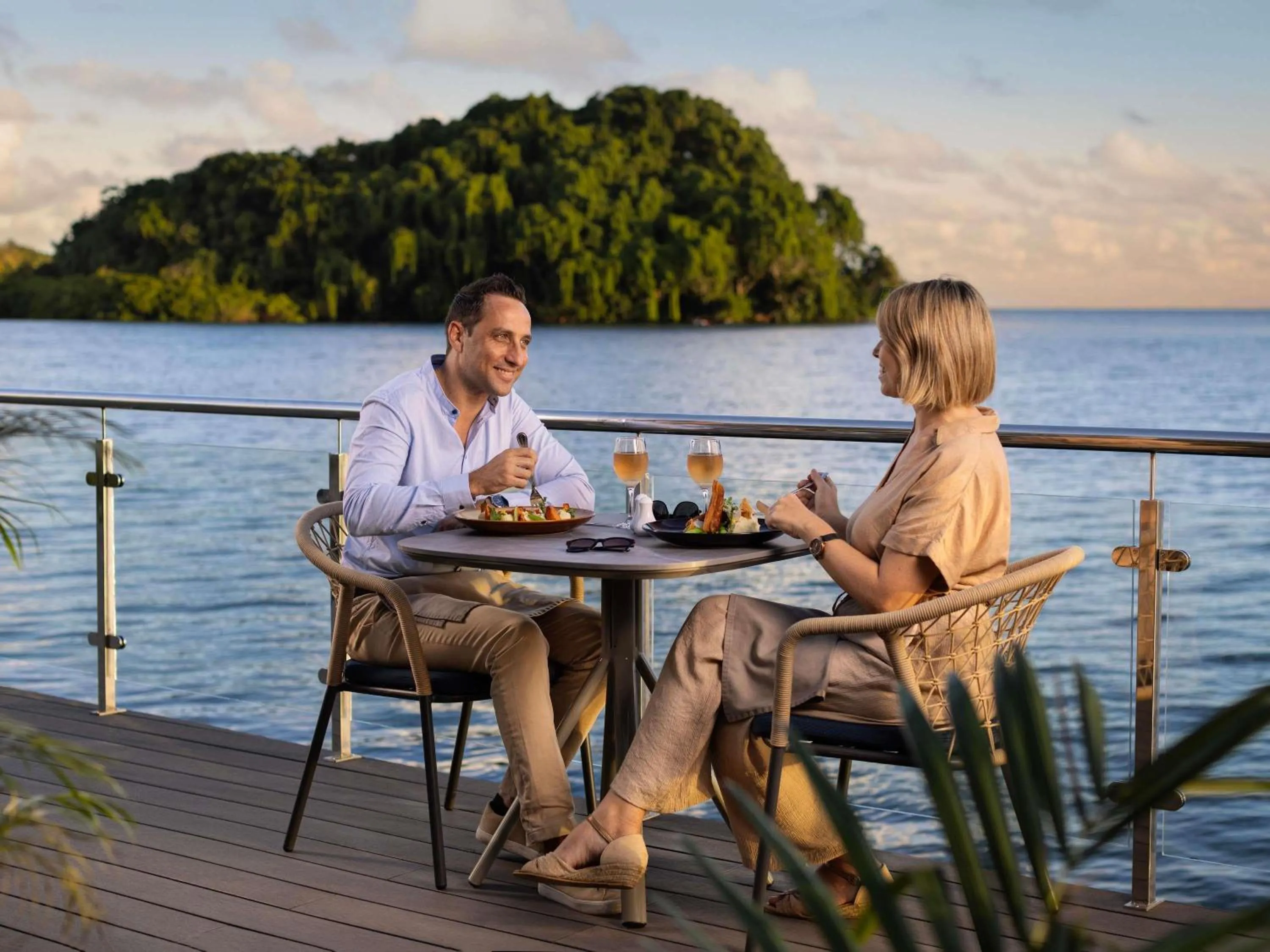 Restaurant/places to eat in Novotel Suva Lami Bay