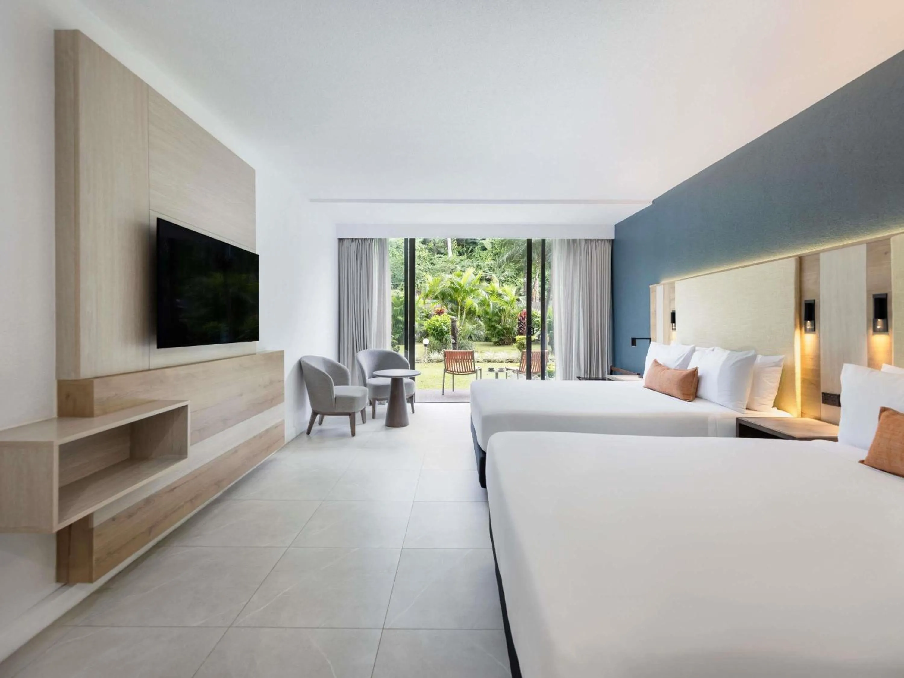 Bedroom, Bed in Novotel Suva Lami Bay