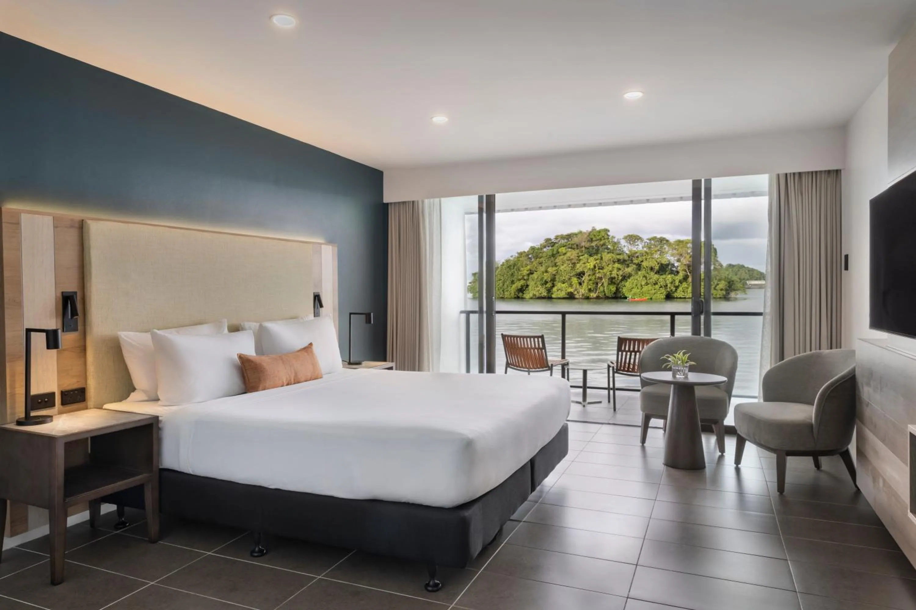 Bed in Novotel Suva Lami Bay