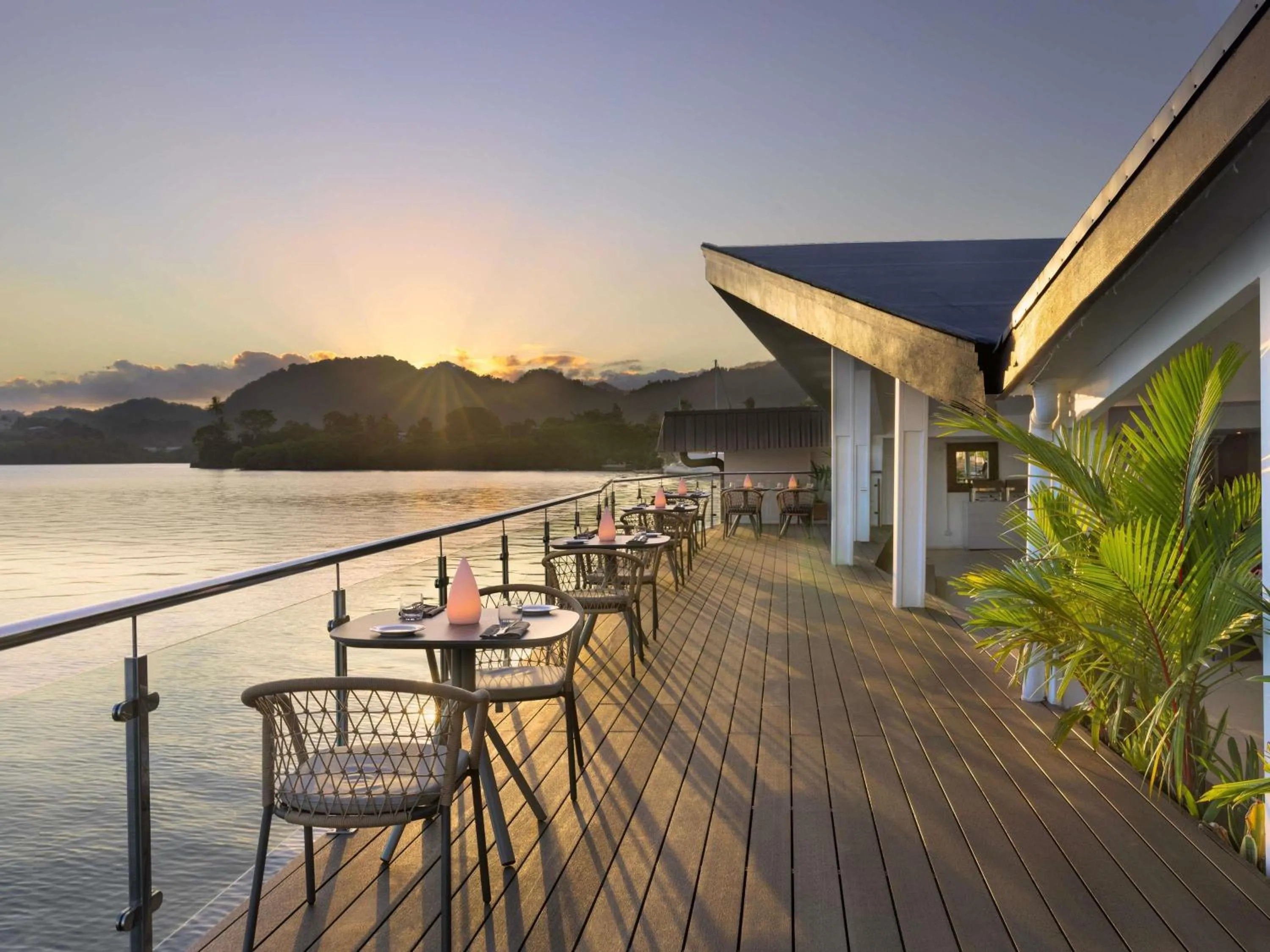 Restaurant/places to eat in Novotel Suva Lami Bay