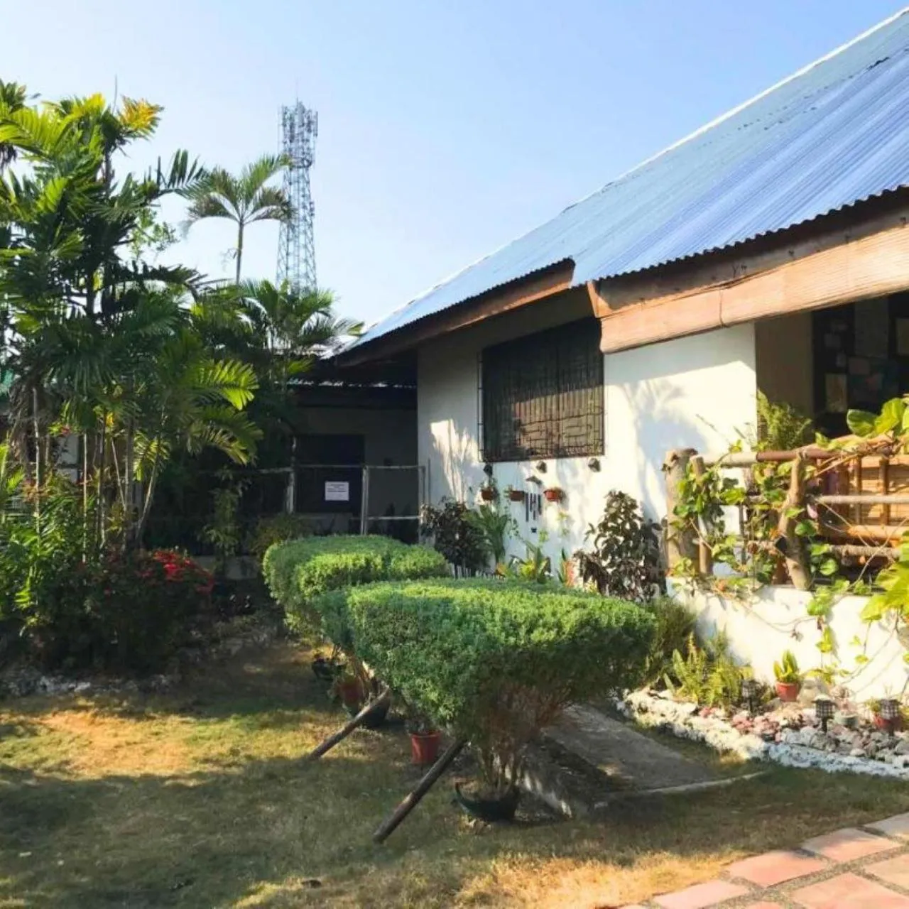 Property building in Gerty's Tourist Inn powered by Cocotel