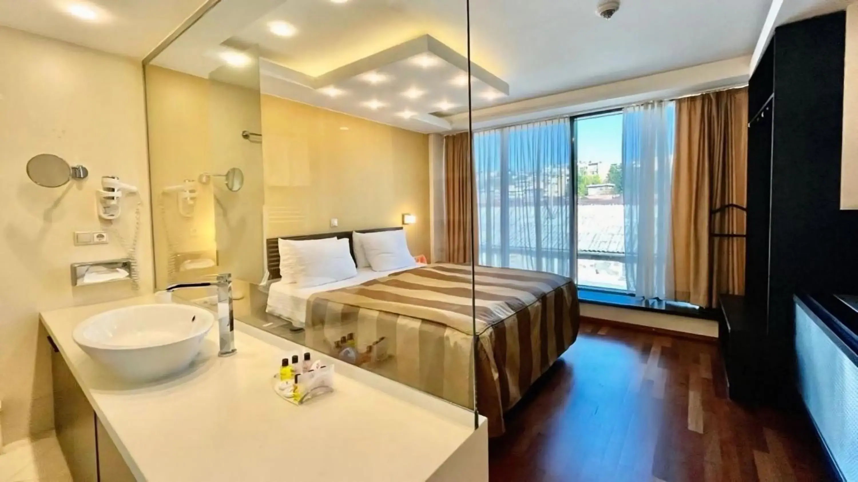 Penthouse Apartment (4 Adults) in City Boutique Hotel Penthouse Apartment (4 Adults) in City Boutique Hotel