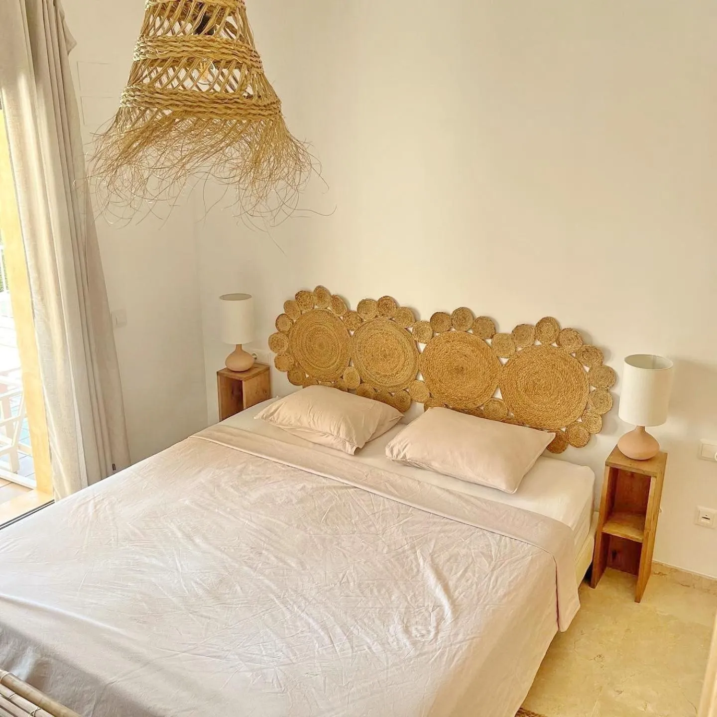 Bed in Jardines de Montemar IV