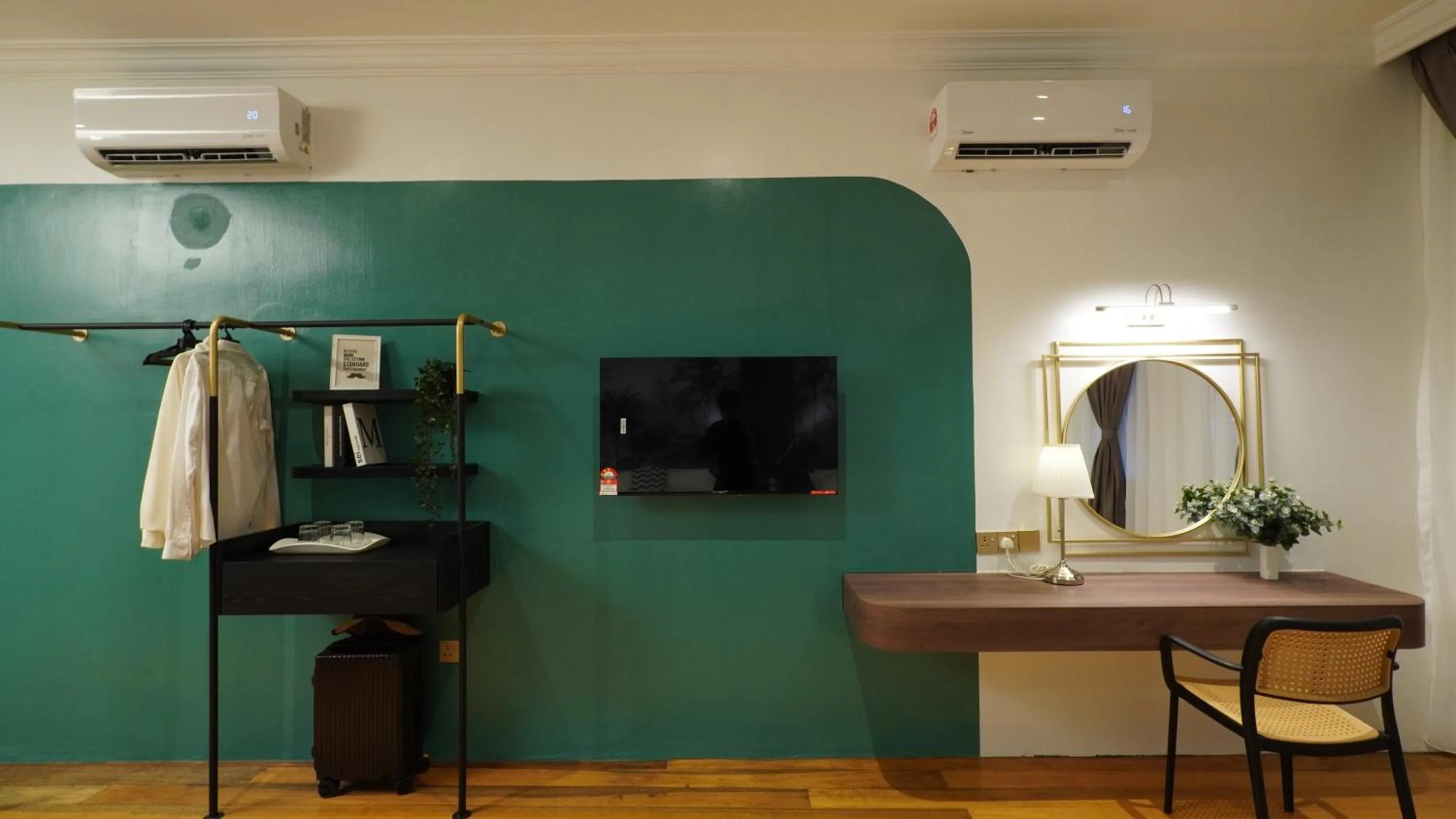 TV and multimedia in Kimberley Boutique Hotel