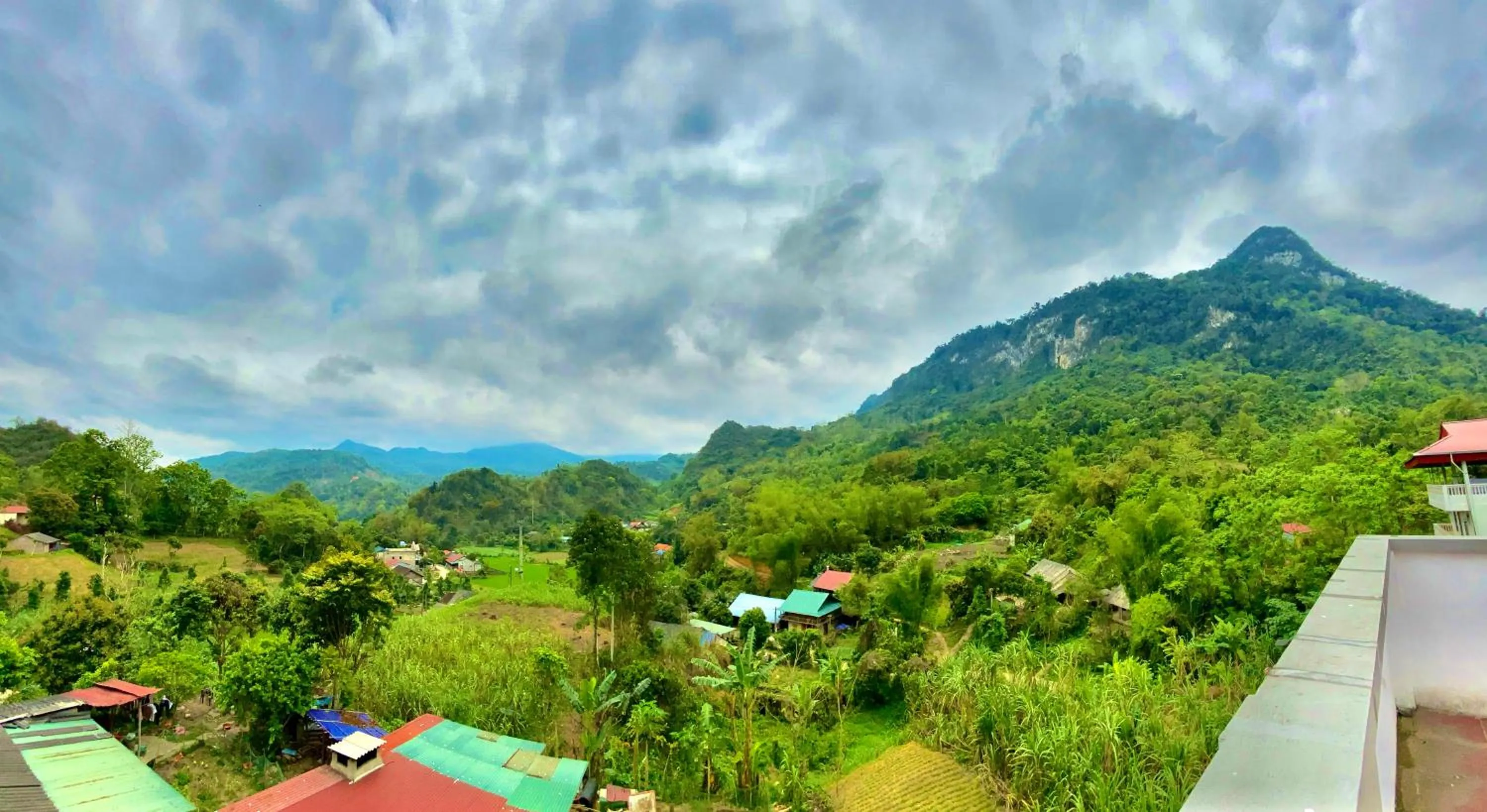 Balcony/Terrace in An Thảo Ba Bể Hotel