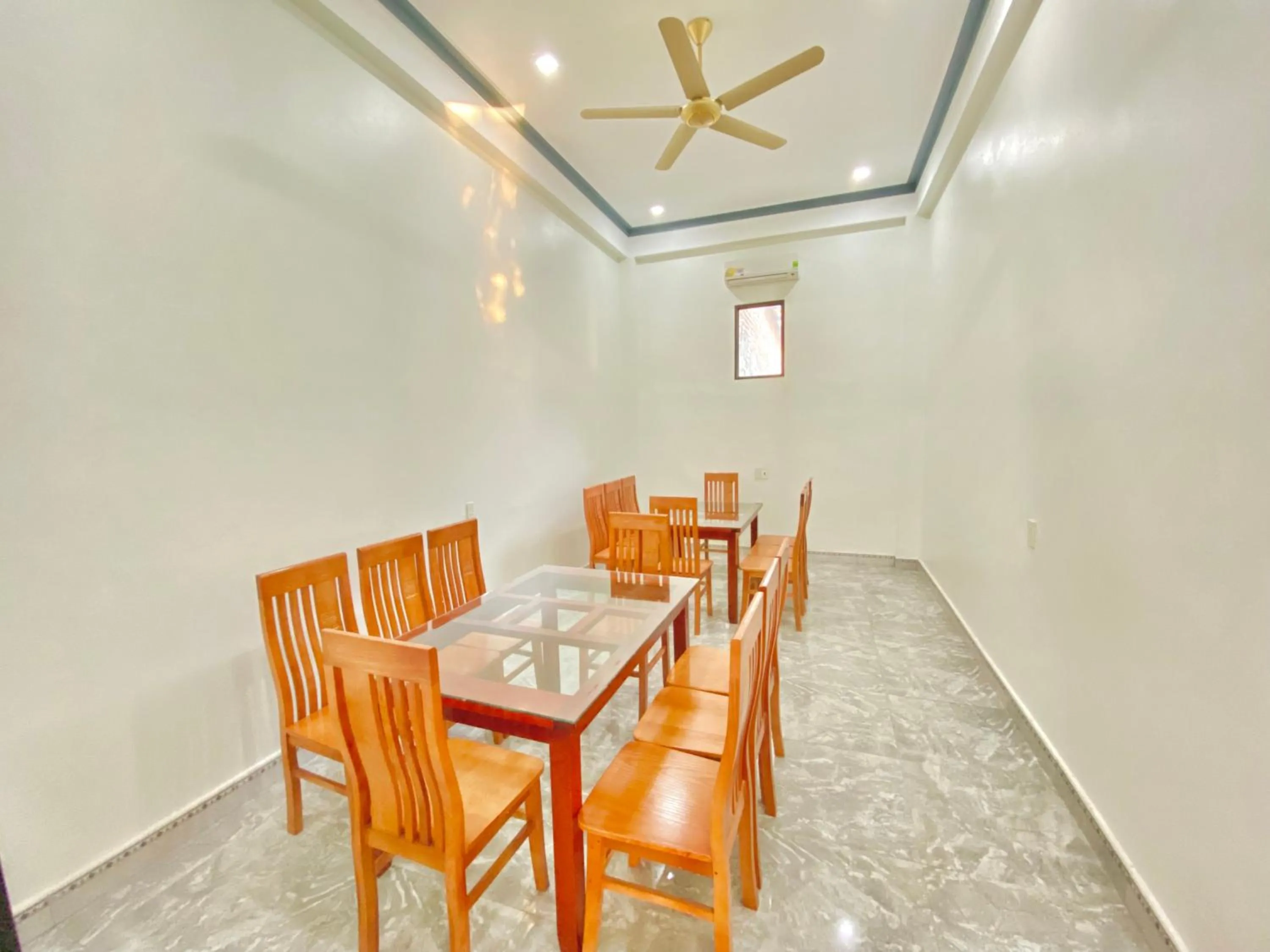 Restaurant/places to eat in An Thảo Ba Bể Hotel