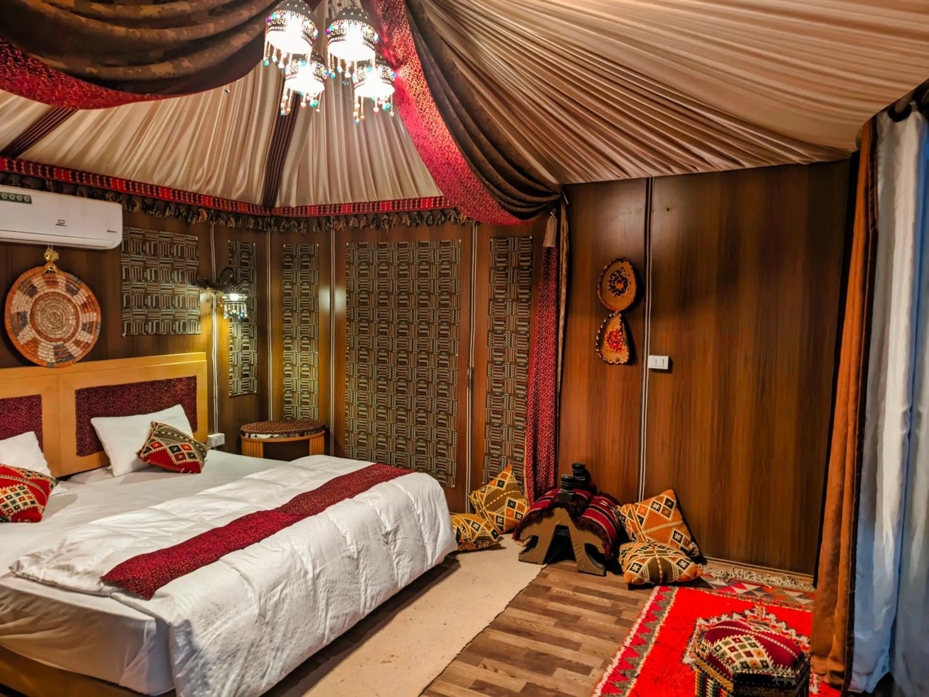 Bed in Wadi Rum Majestic Camp