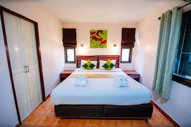 Photo of the whole room, Bed in Wanna Marine