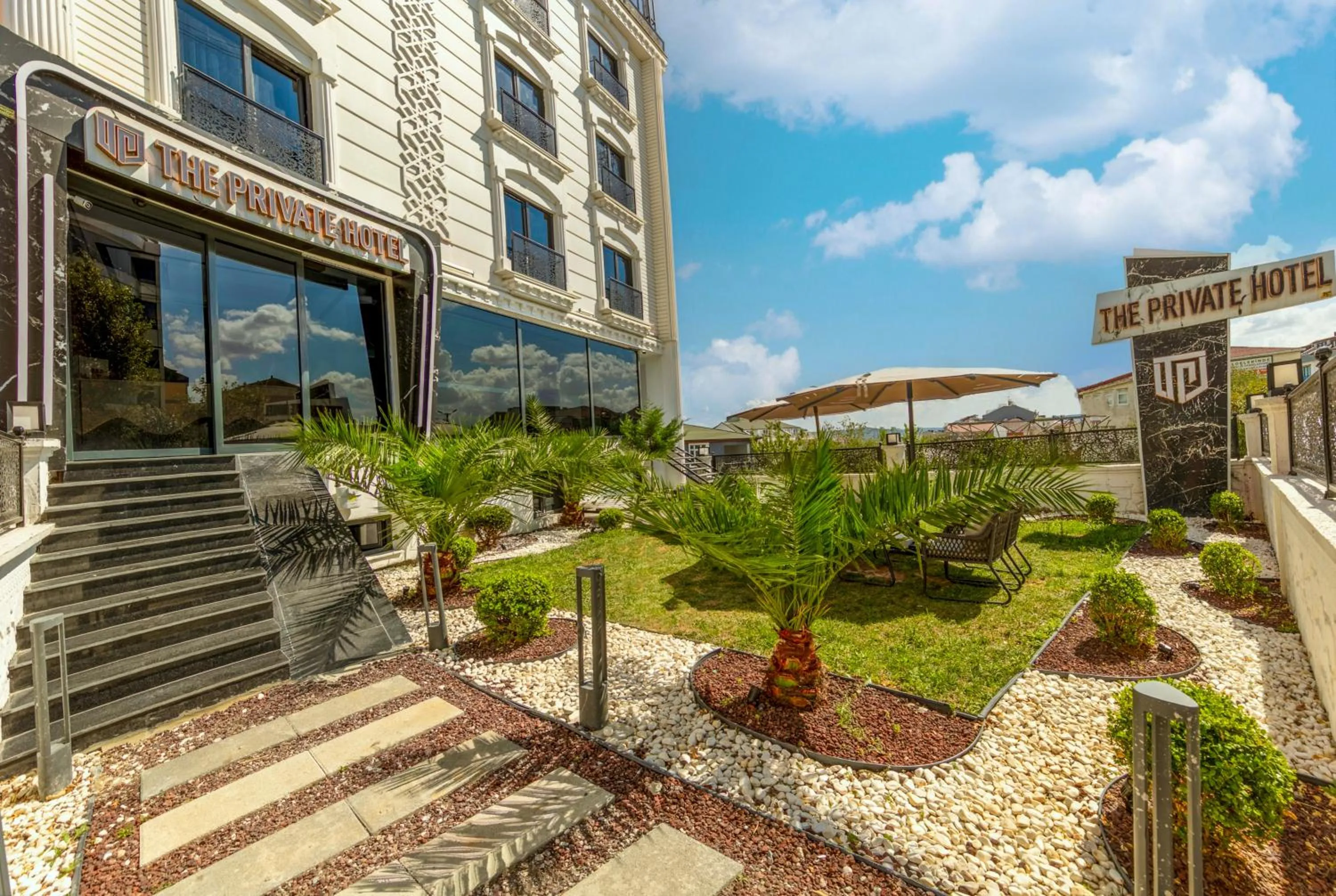 Garden in The Private Airport Hotel