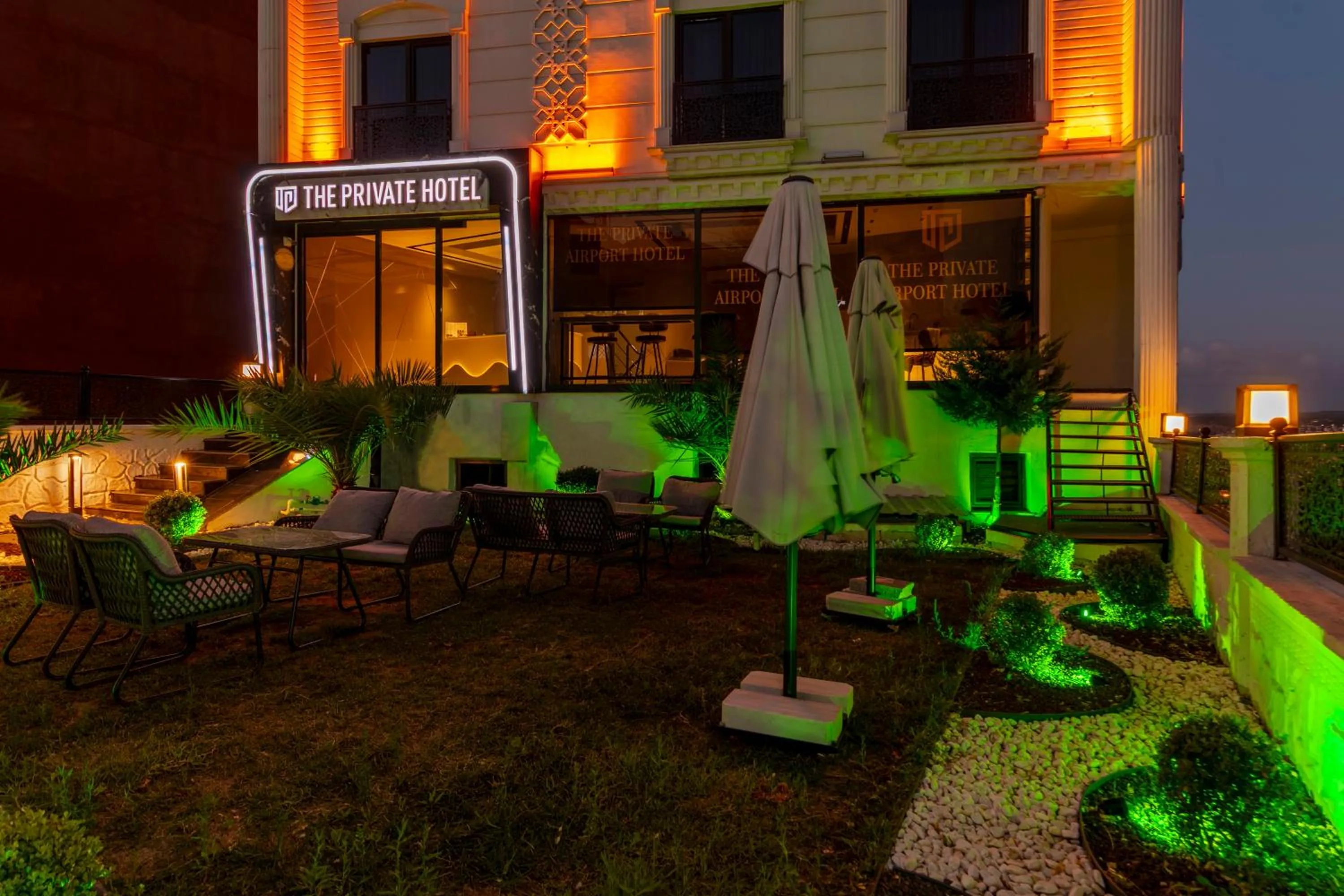 Garden in The Private Airport Hotel