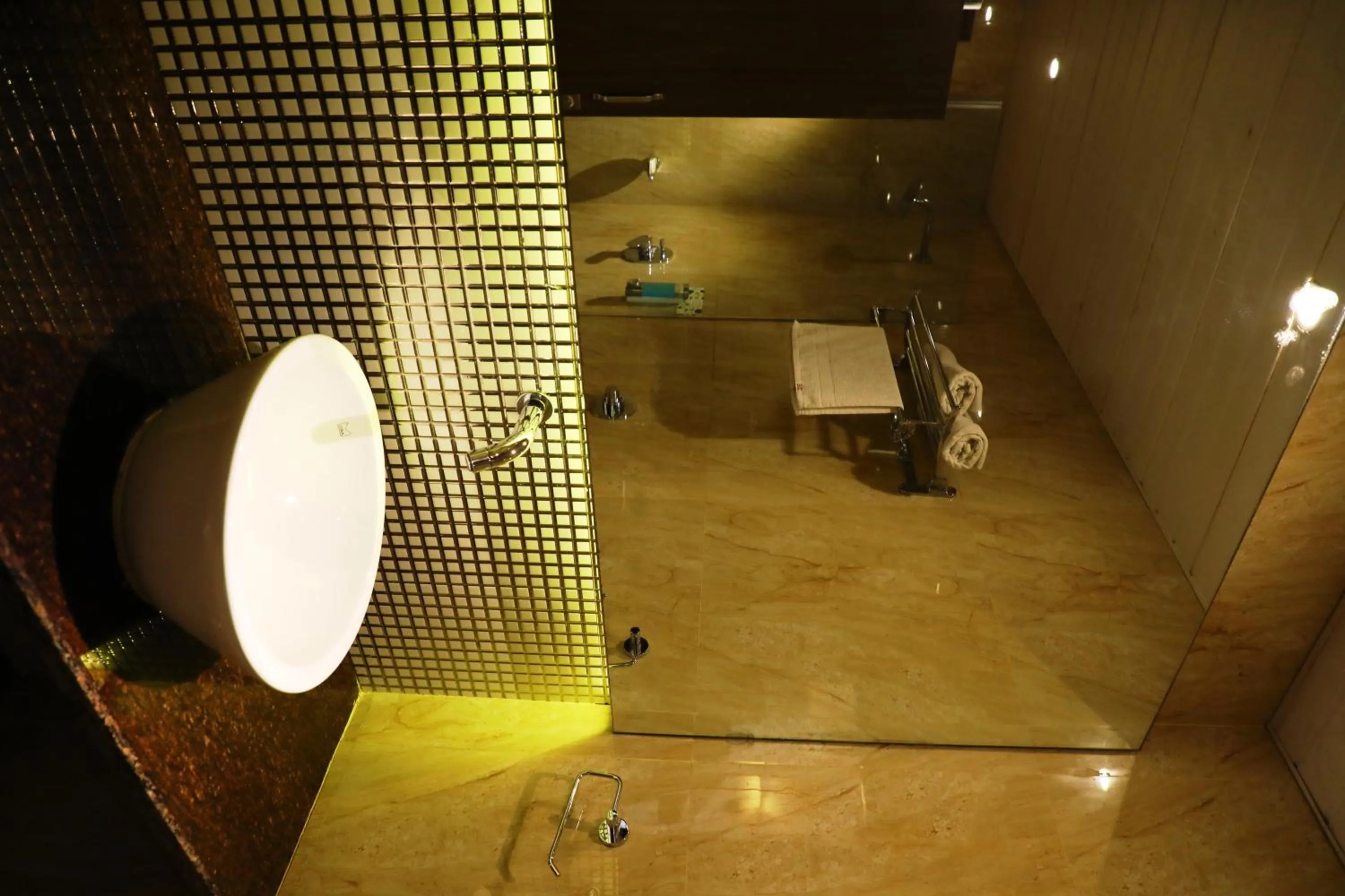 Bathroom in Hotel Silver Paradise