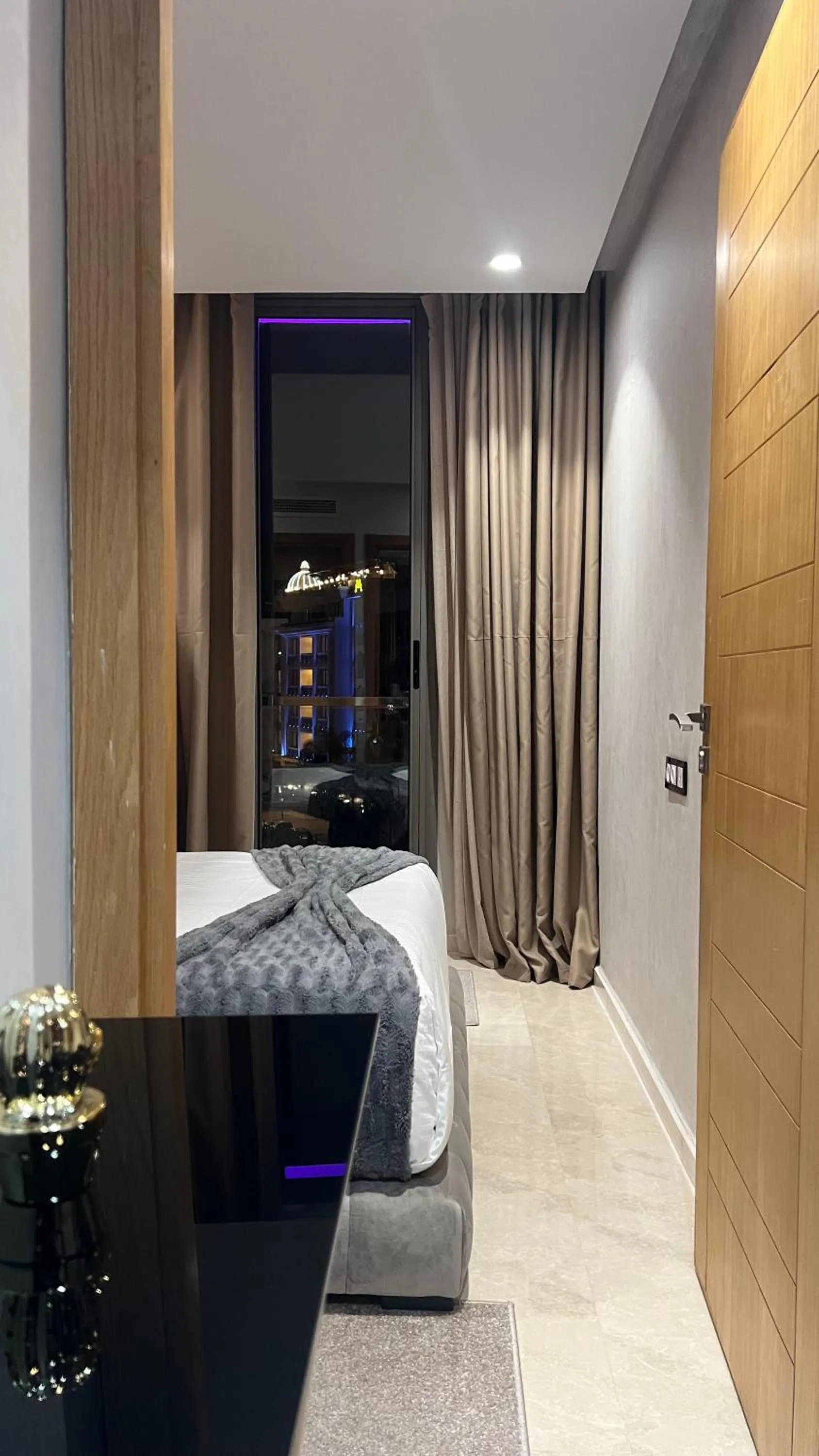 Bedroom, Bed in ZEN Suites Hotel Massira