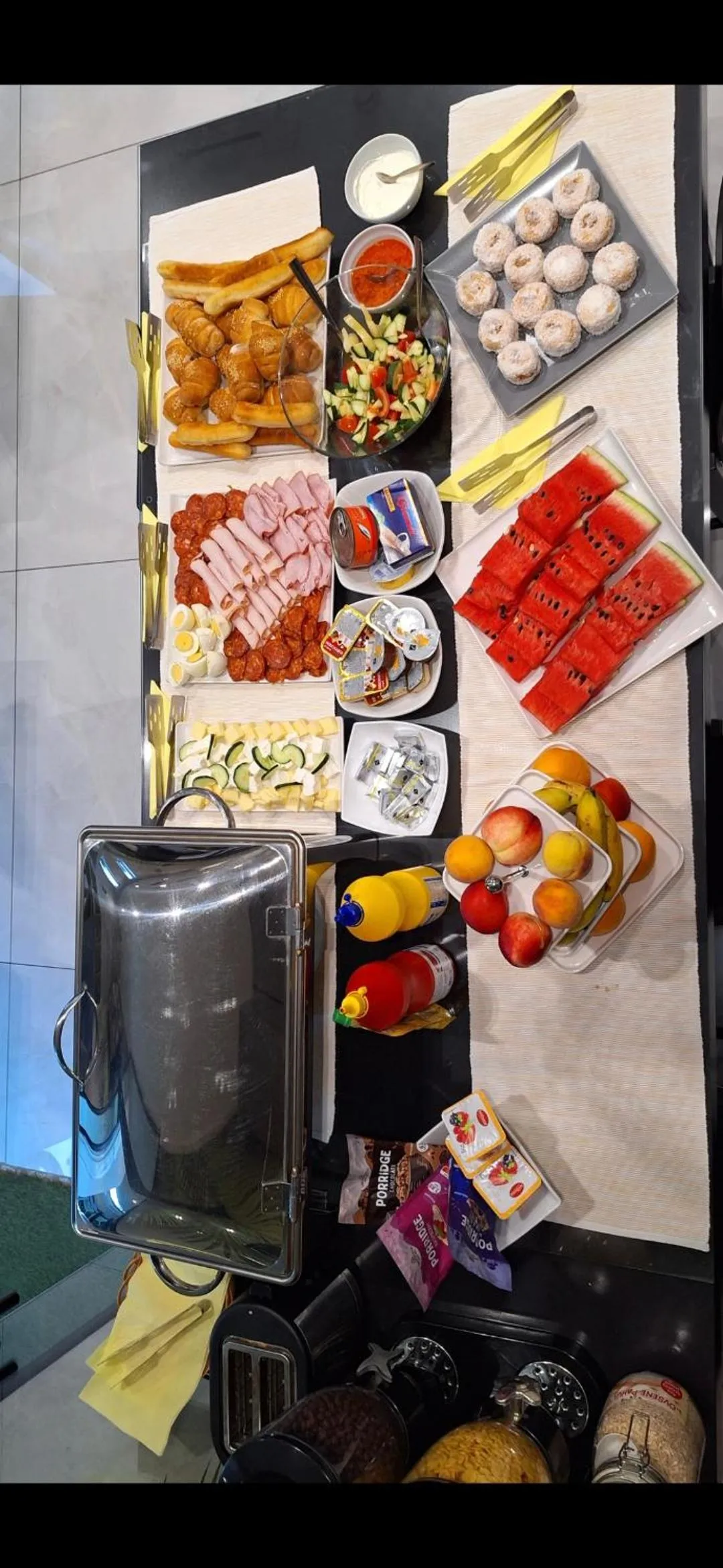 Breakfast in Garni Boutique Hotel Arta