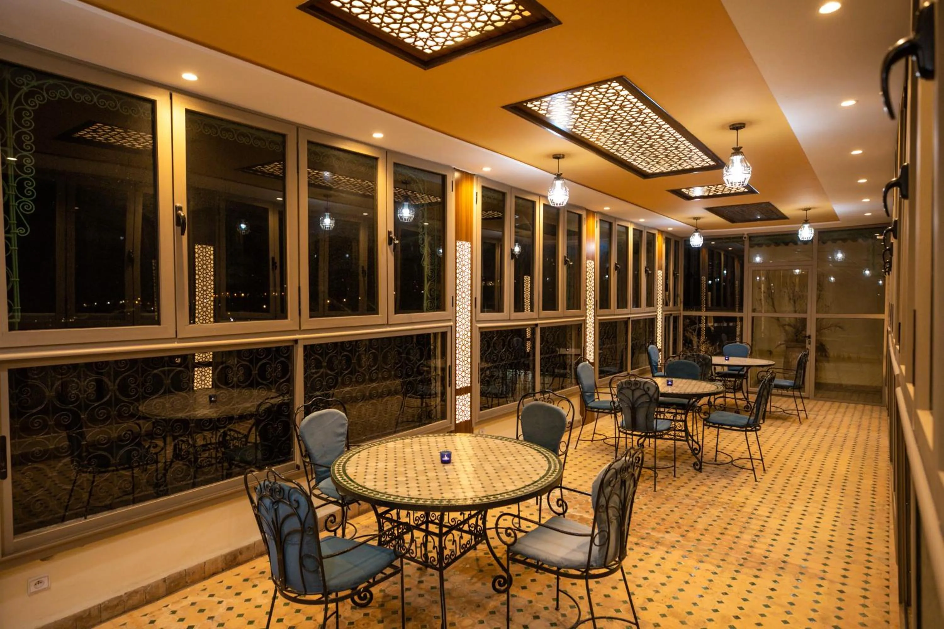 Restaurant/places to eat in Riad La Perle De La Médina