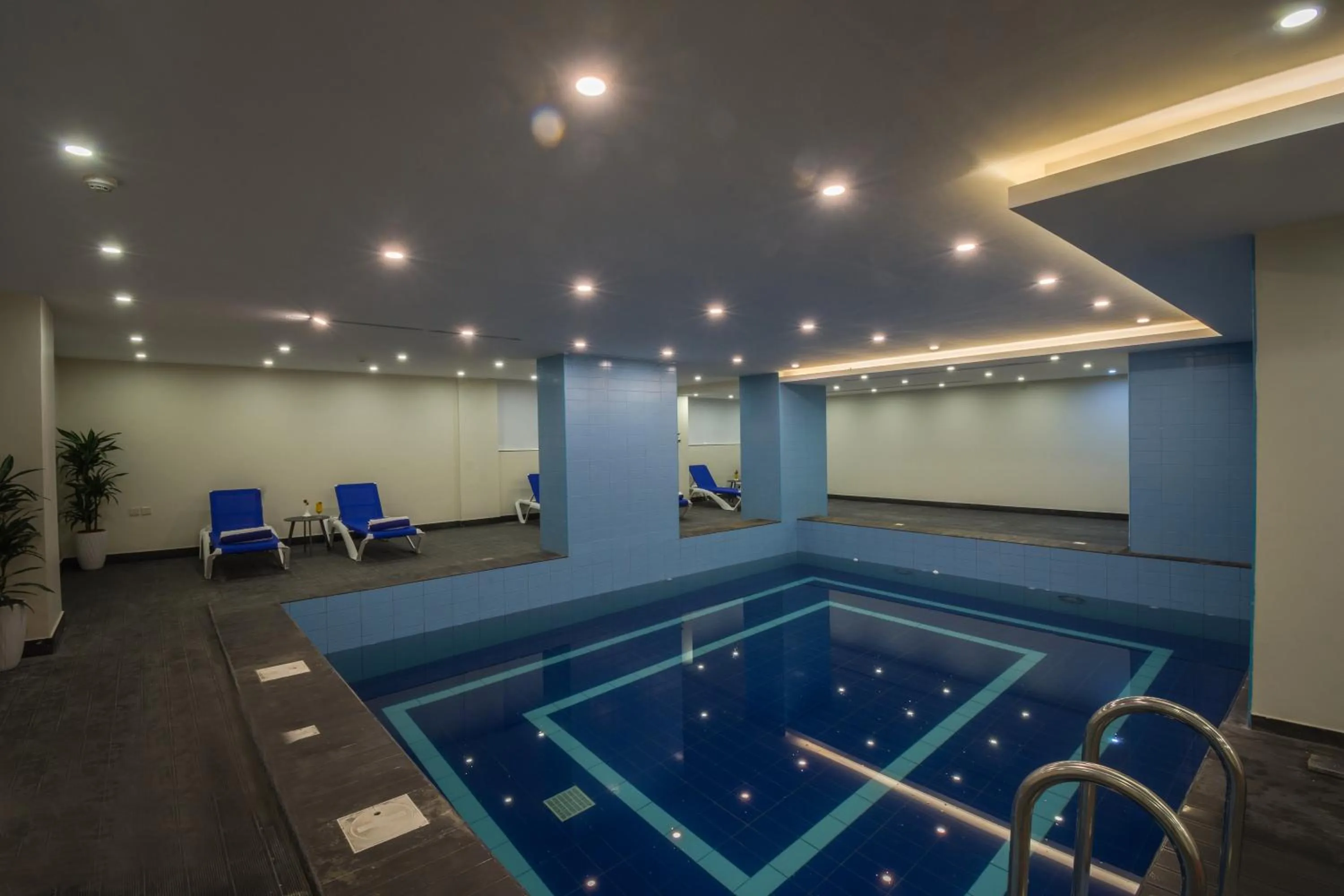 Swimming pool in Enala Hotel - Al Khobar