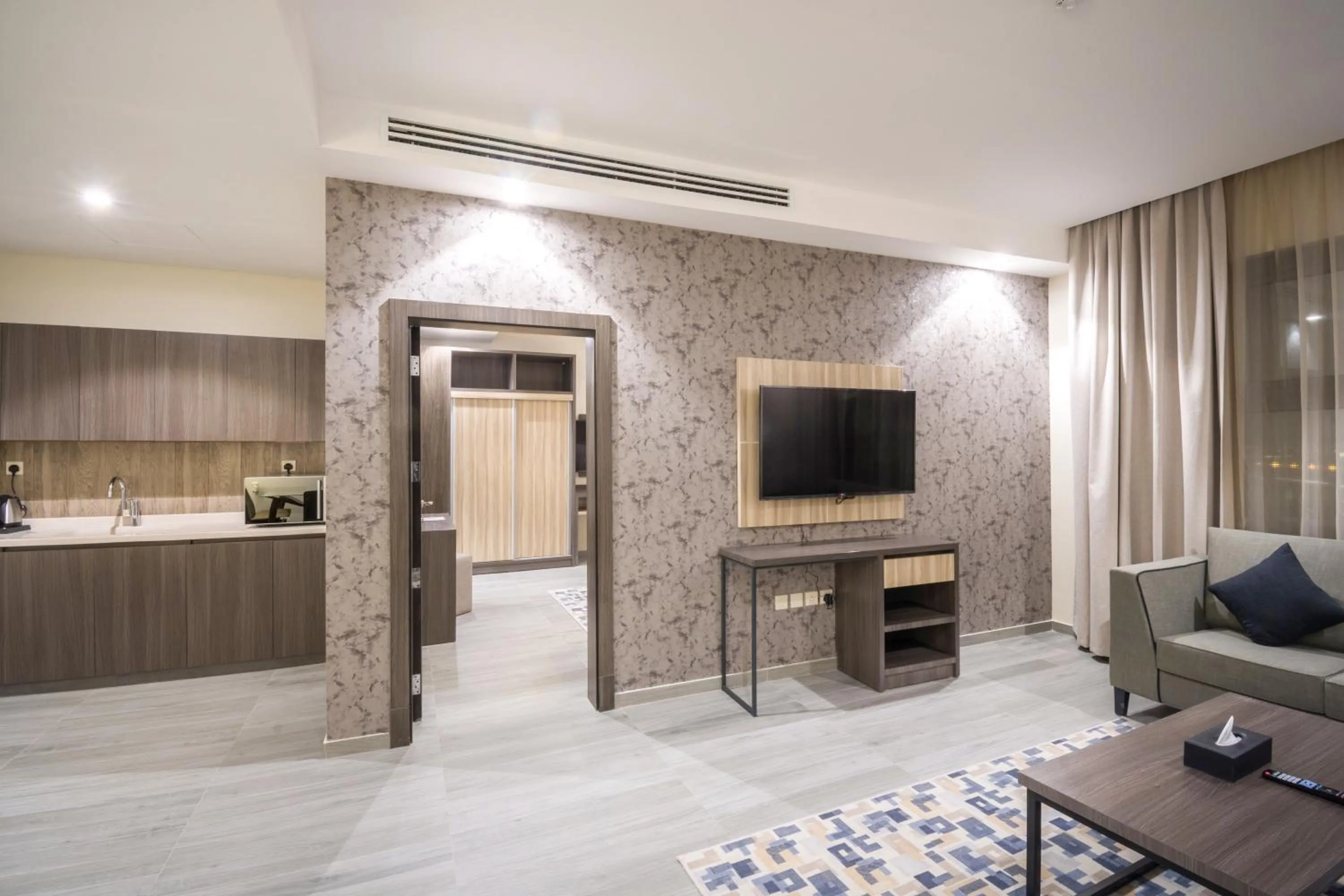 Kitchen or kitchenette in Enala Hotel - Al Khobar