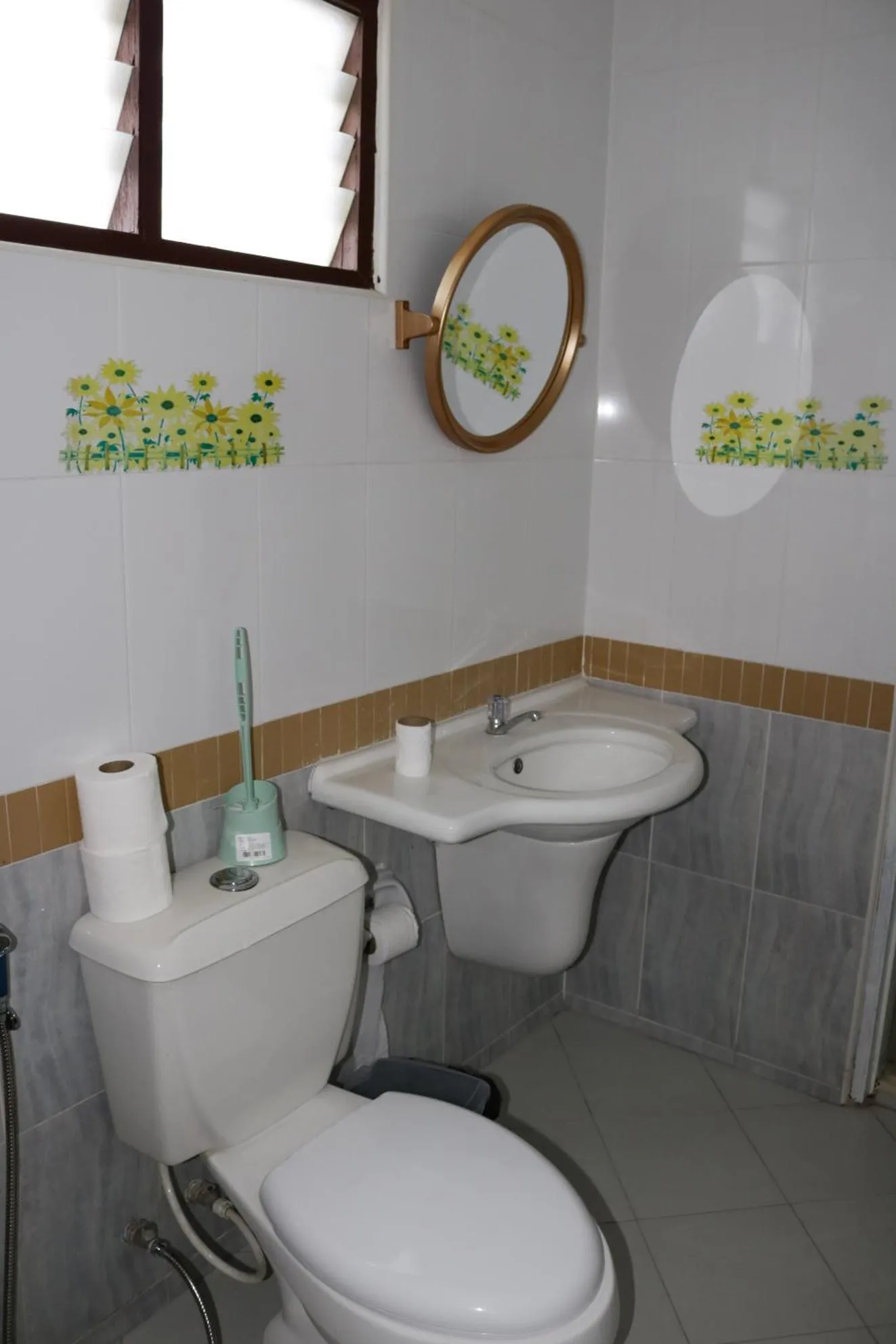 Bathroom in Cafe Nana Hotel