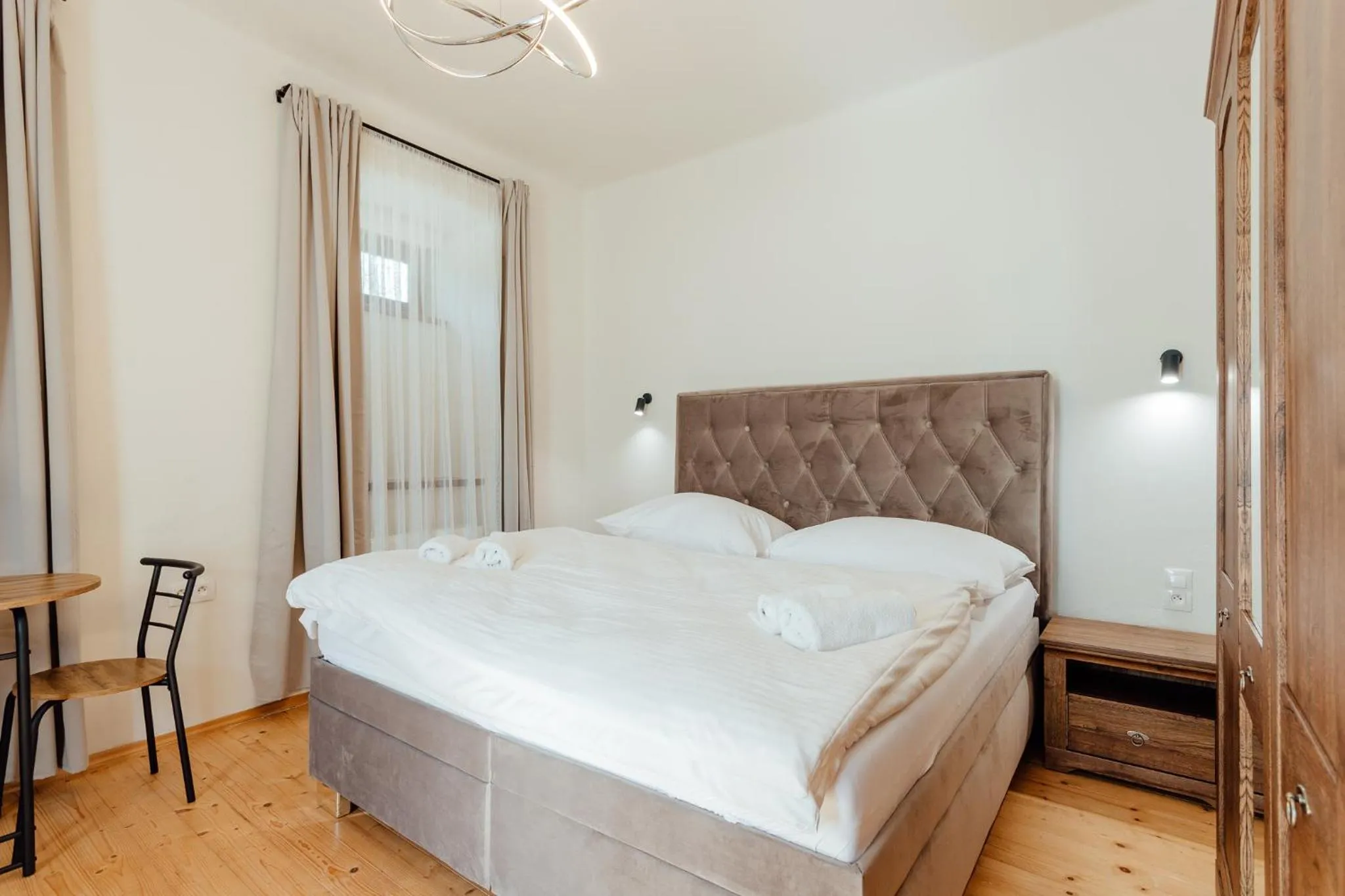 Bed in Botanický dvor