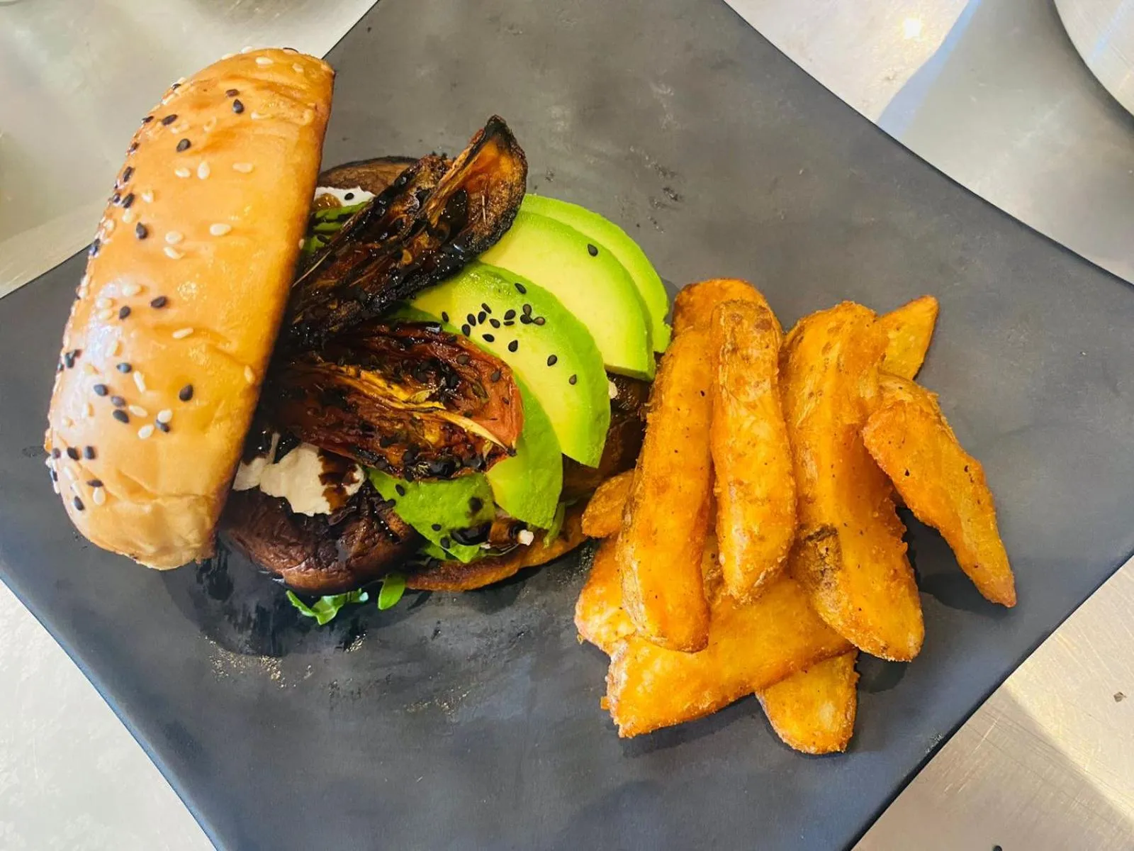 Restaurant/places to eat in Ophelia Experience