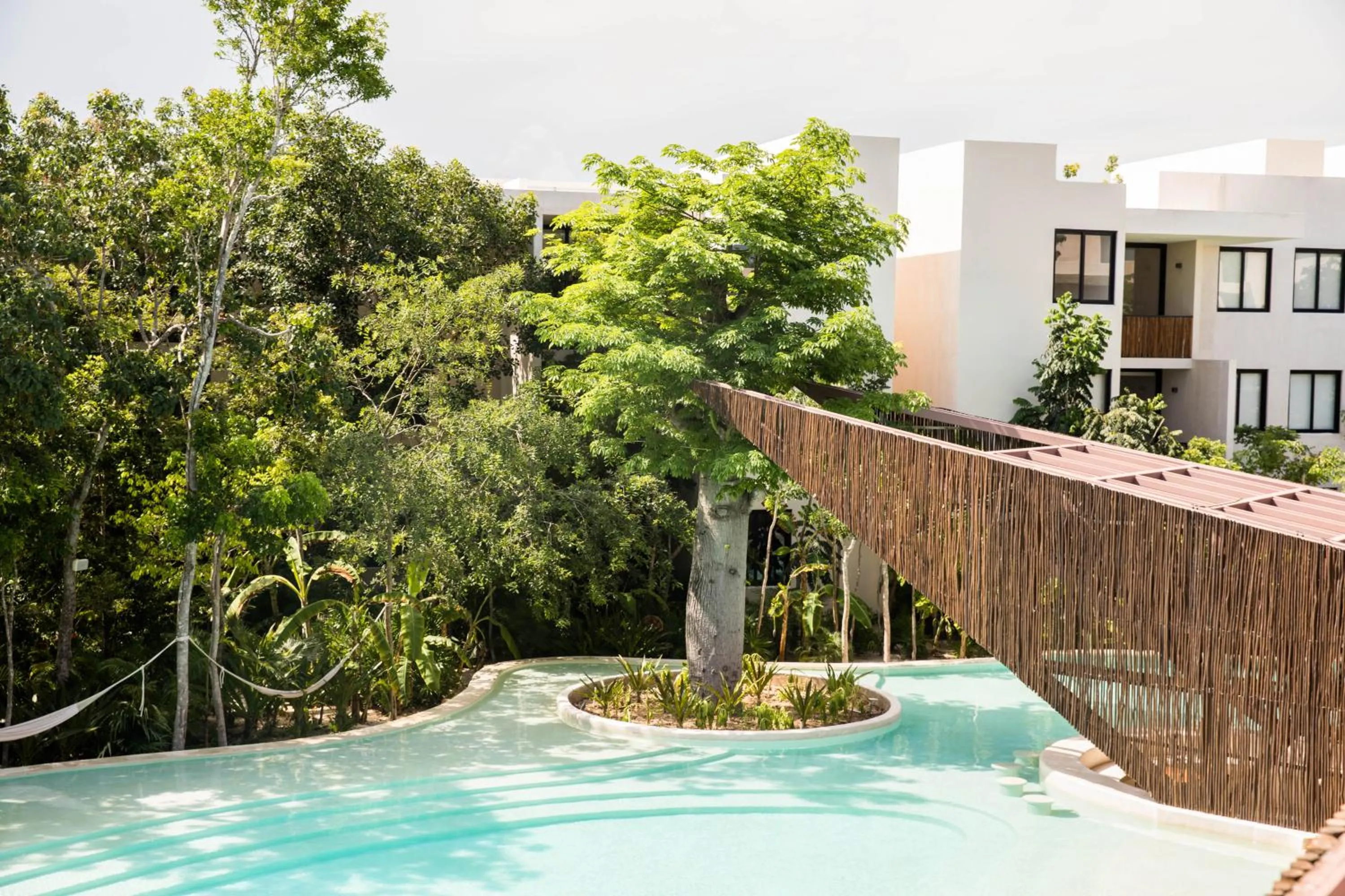 Swimming pool in Ophelia Experience