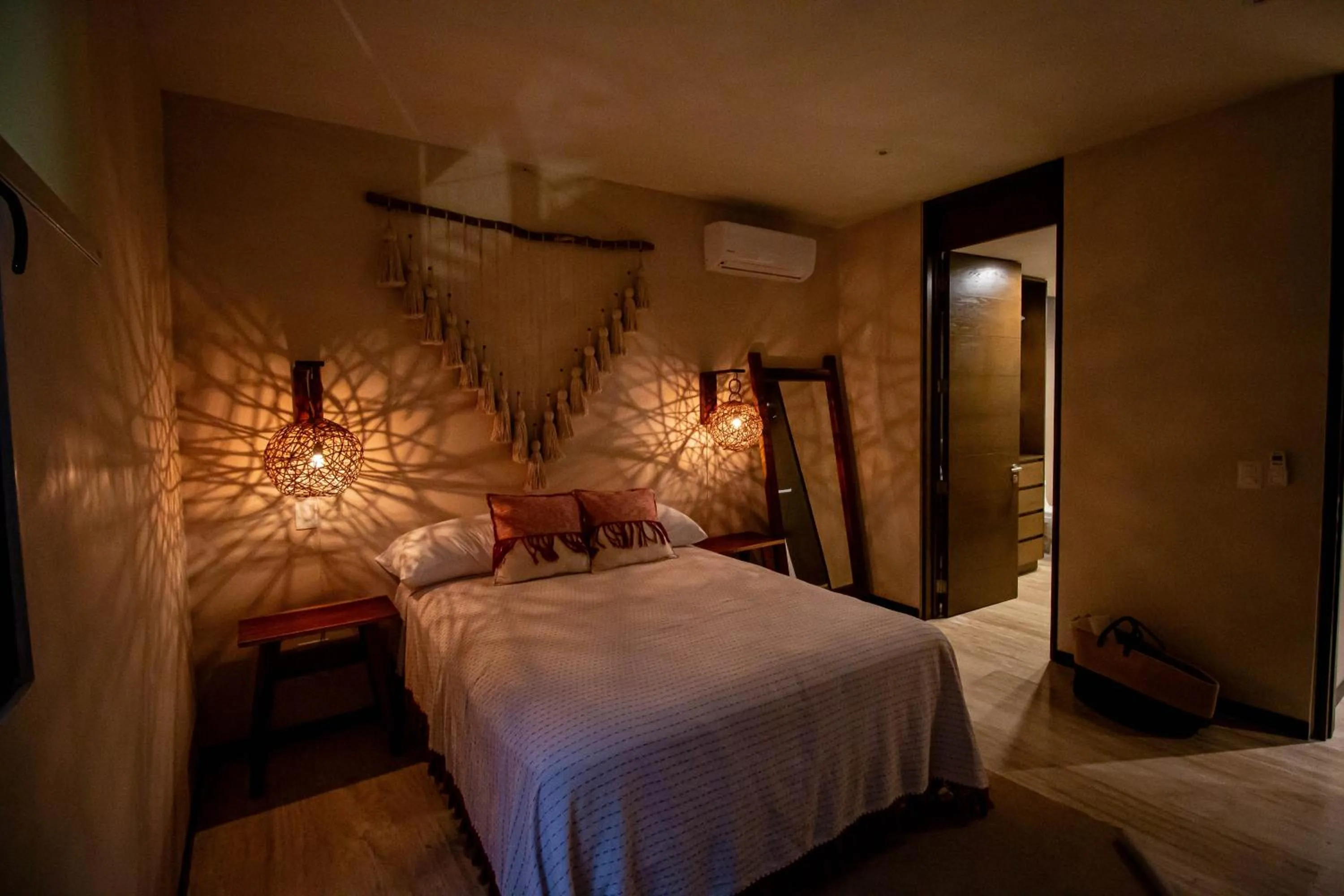 Bed in Ophelia Experience