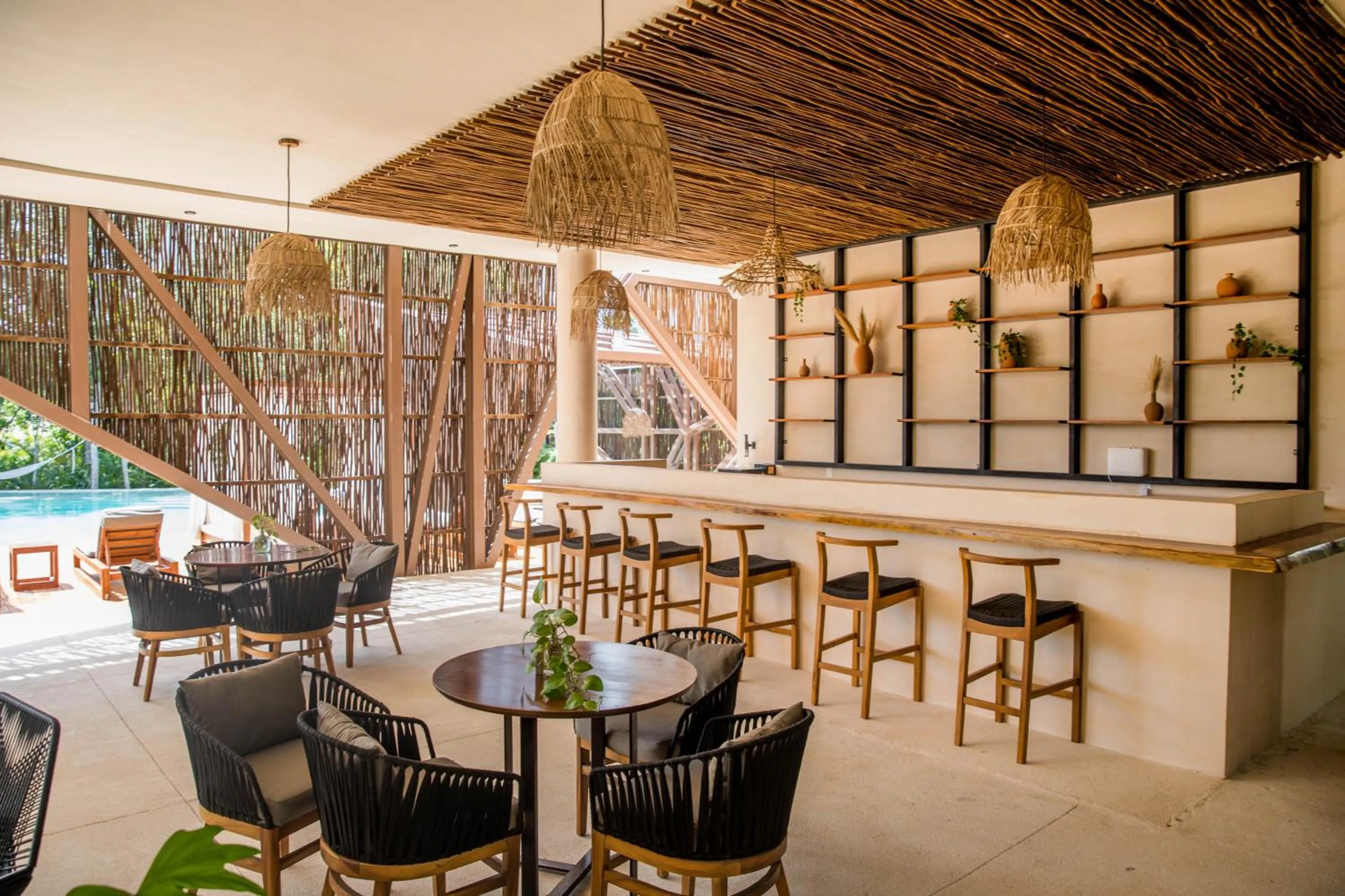 Restaurant/places to eat in Ophelia Experience