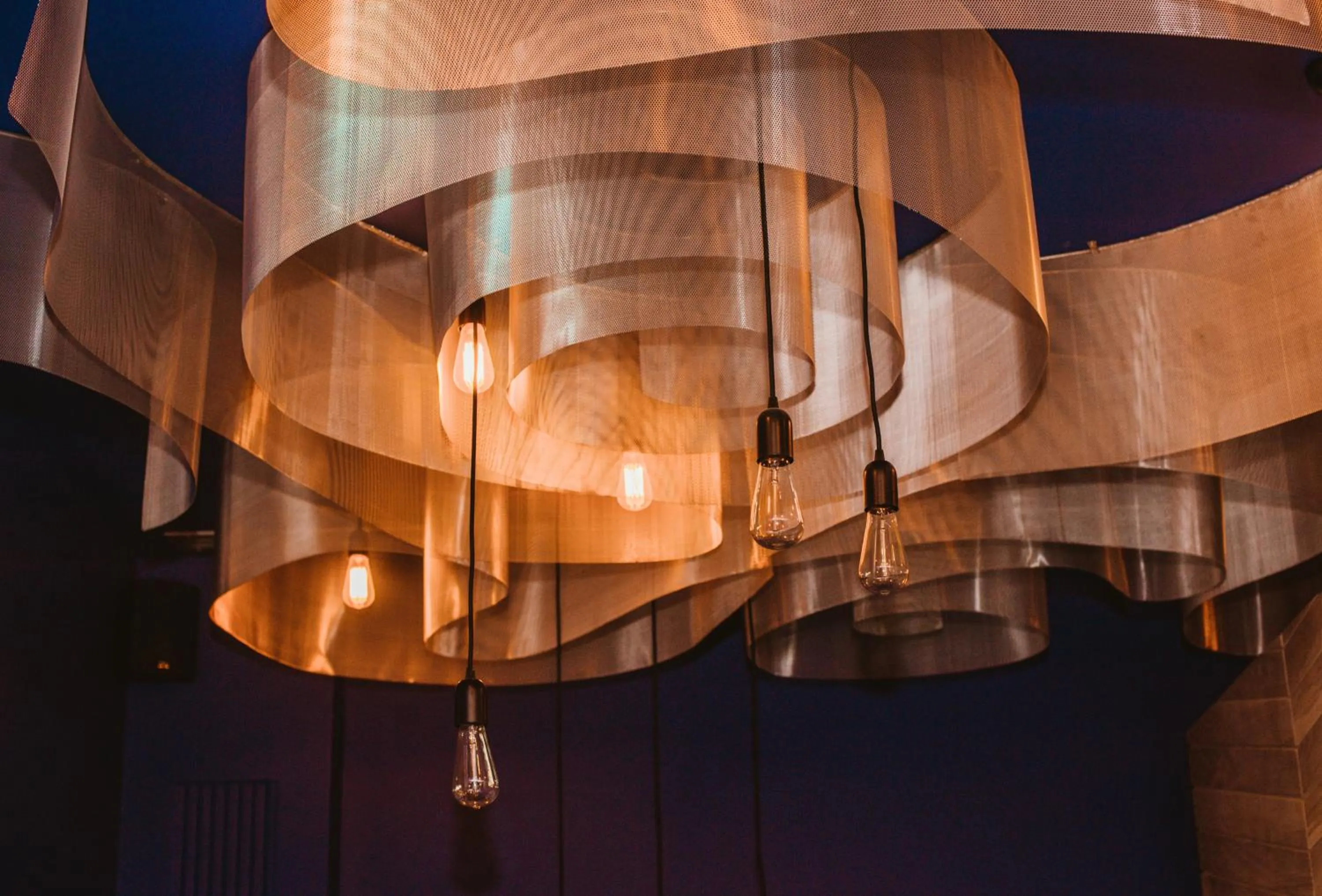 Restaurant/places to eat in Hotel Astoria