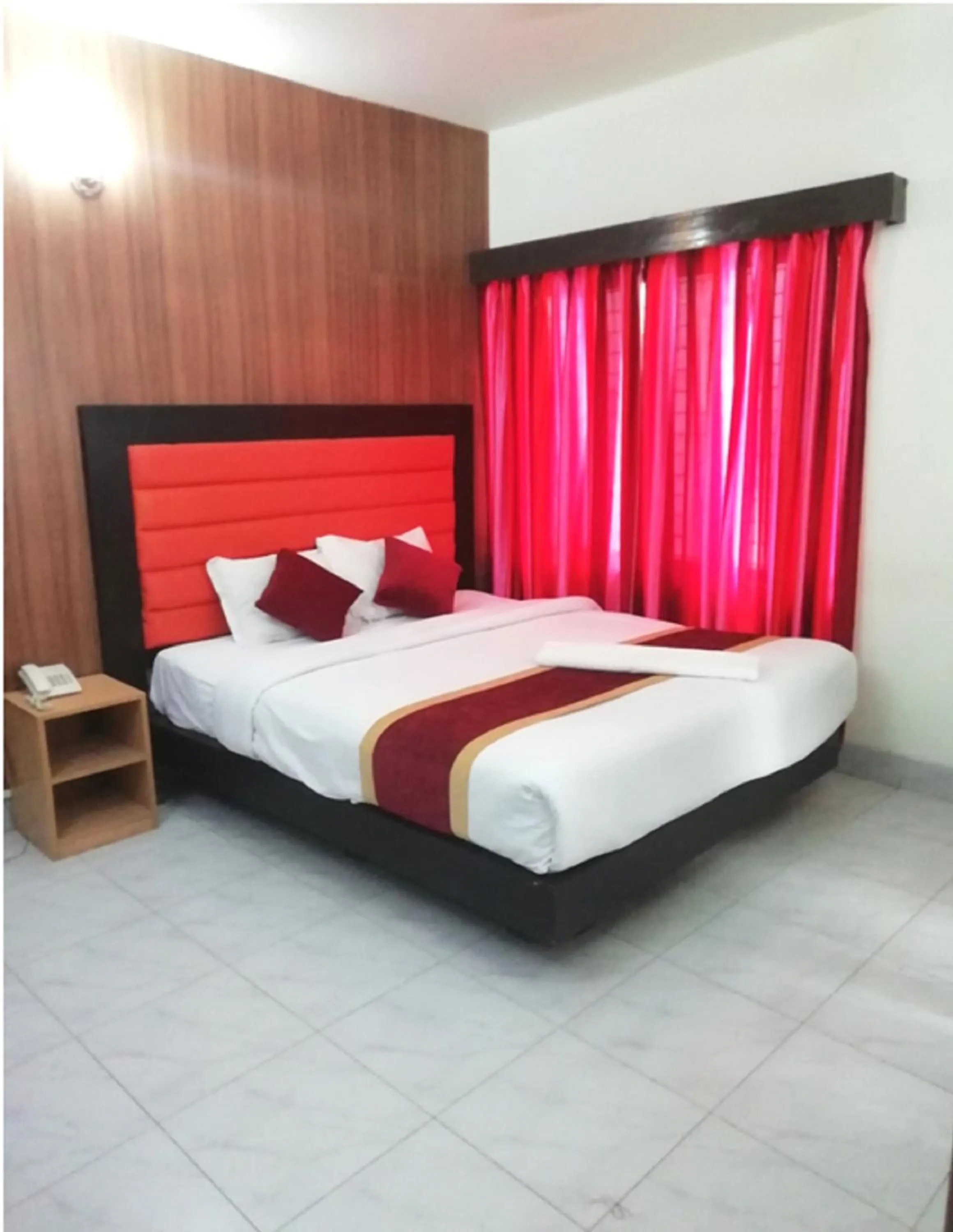 Bed in Hotel Skylink