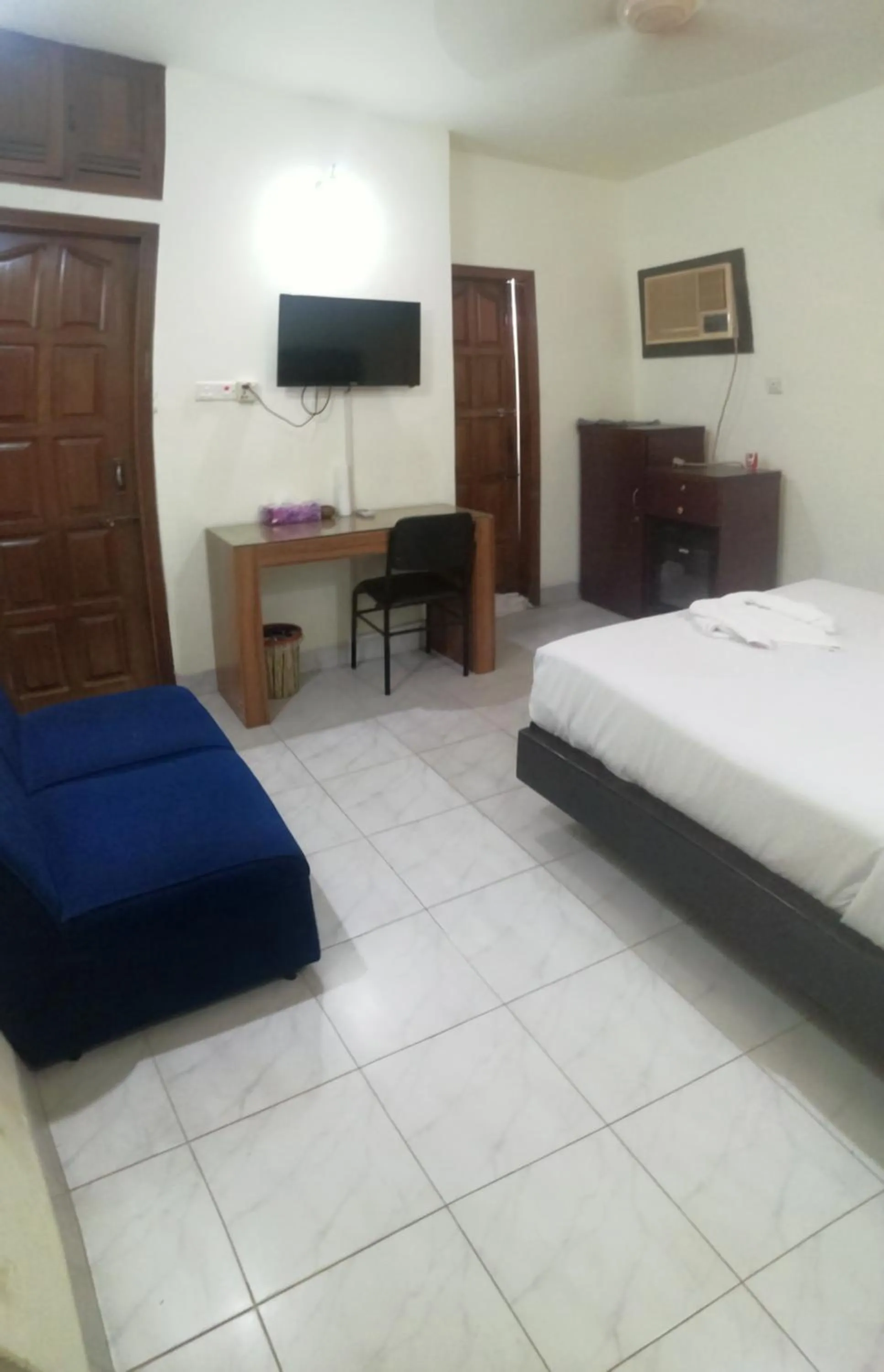 Bed in Hotel Skylink