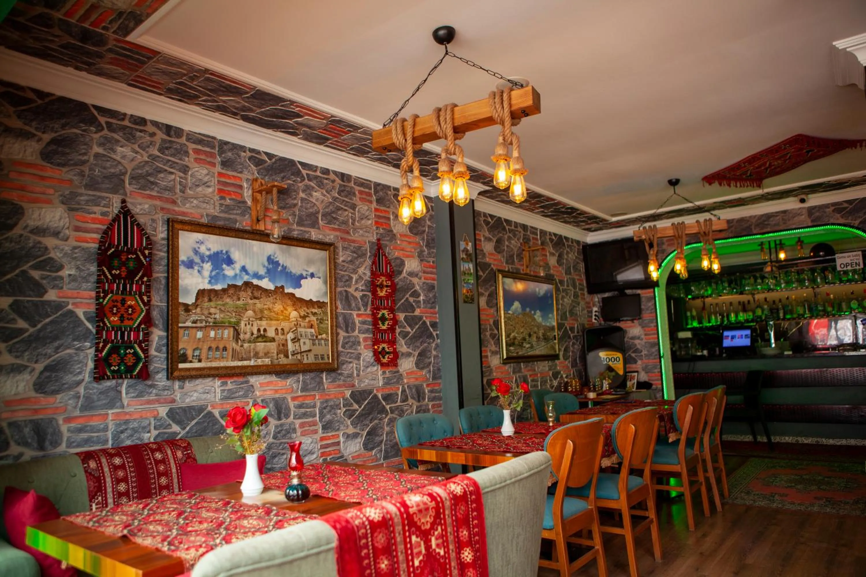 Restaurant/places to eat in Blue Zerzevan Konak Hotel