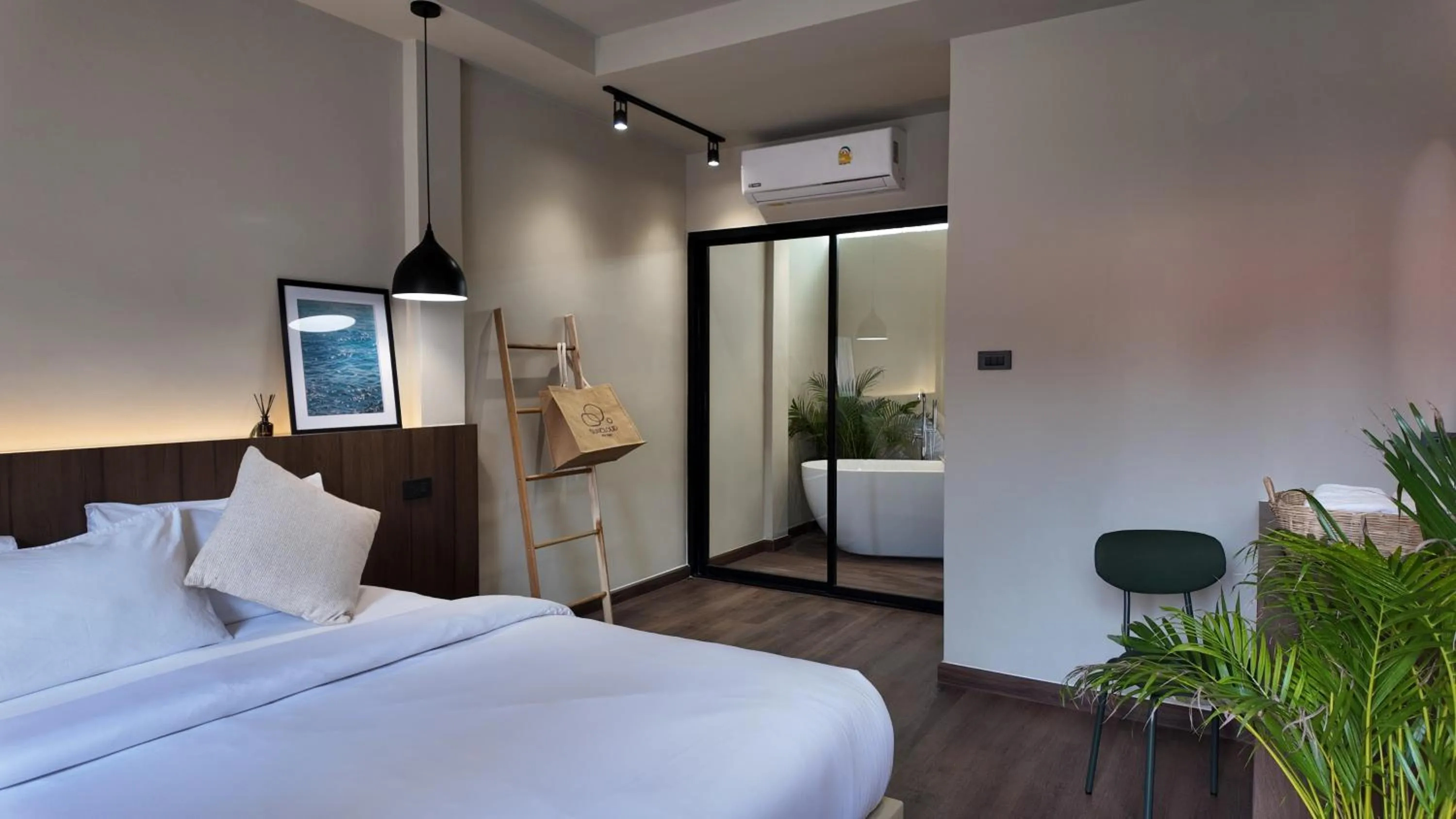 Bed in Suncloud Hotel Koh Samet