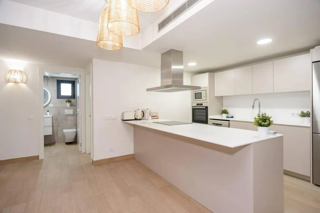 Kitchen or kitchenette in Gran piso en Puerto deportivo Marina Palamós IDEAL FAMILIAS