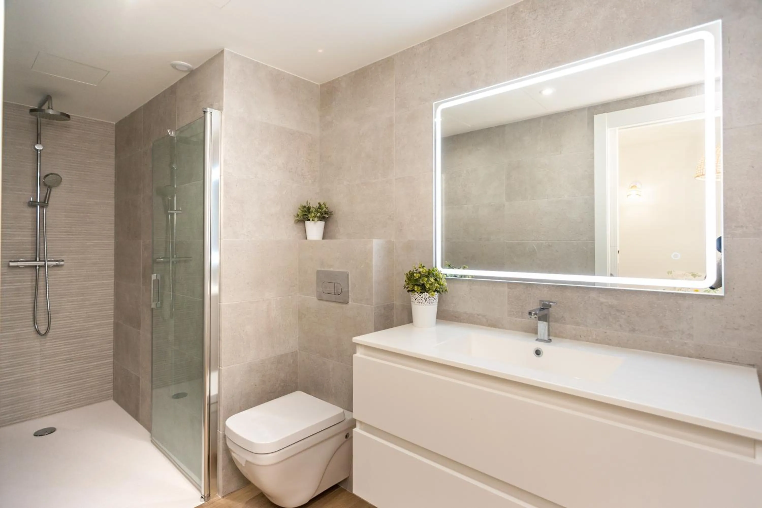 Shower in Gran piso en Puerto deportivo Marina Palamós IDEAL FAMILIAS