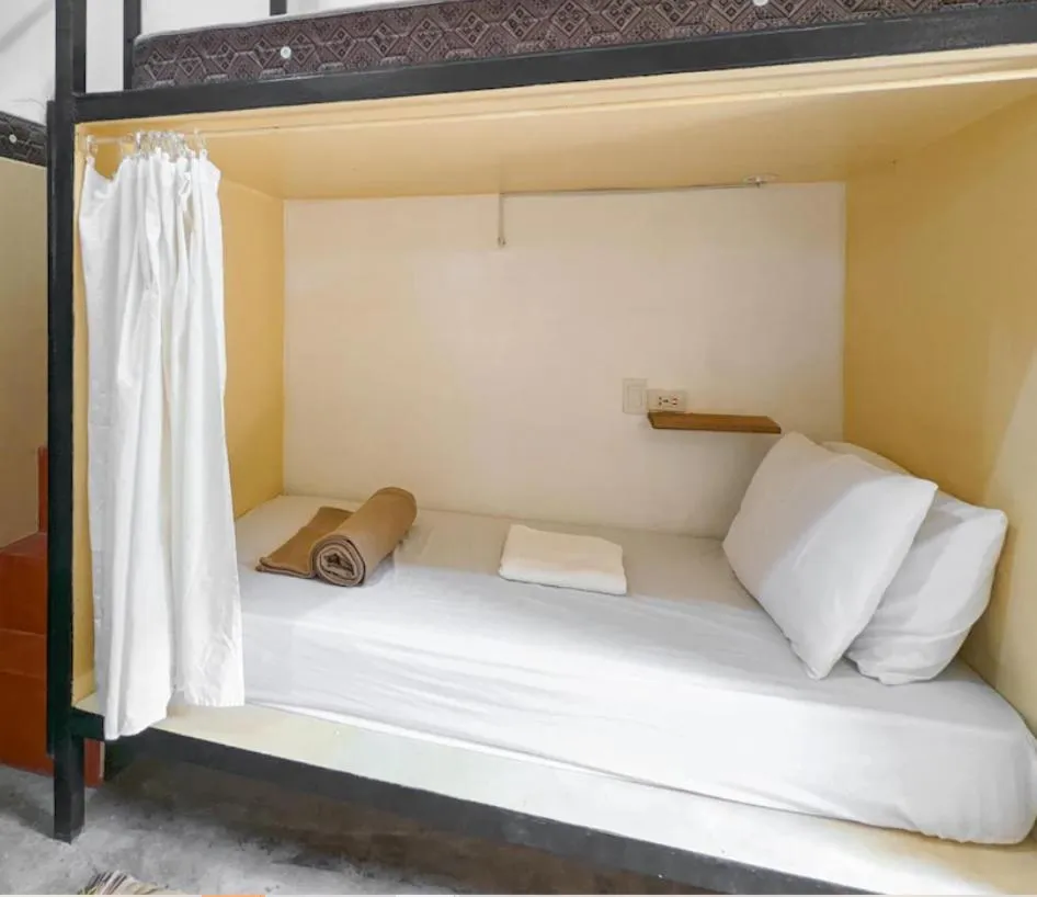 Bed in Lexias Hostel and Workspace - Siargao