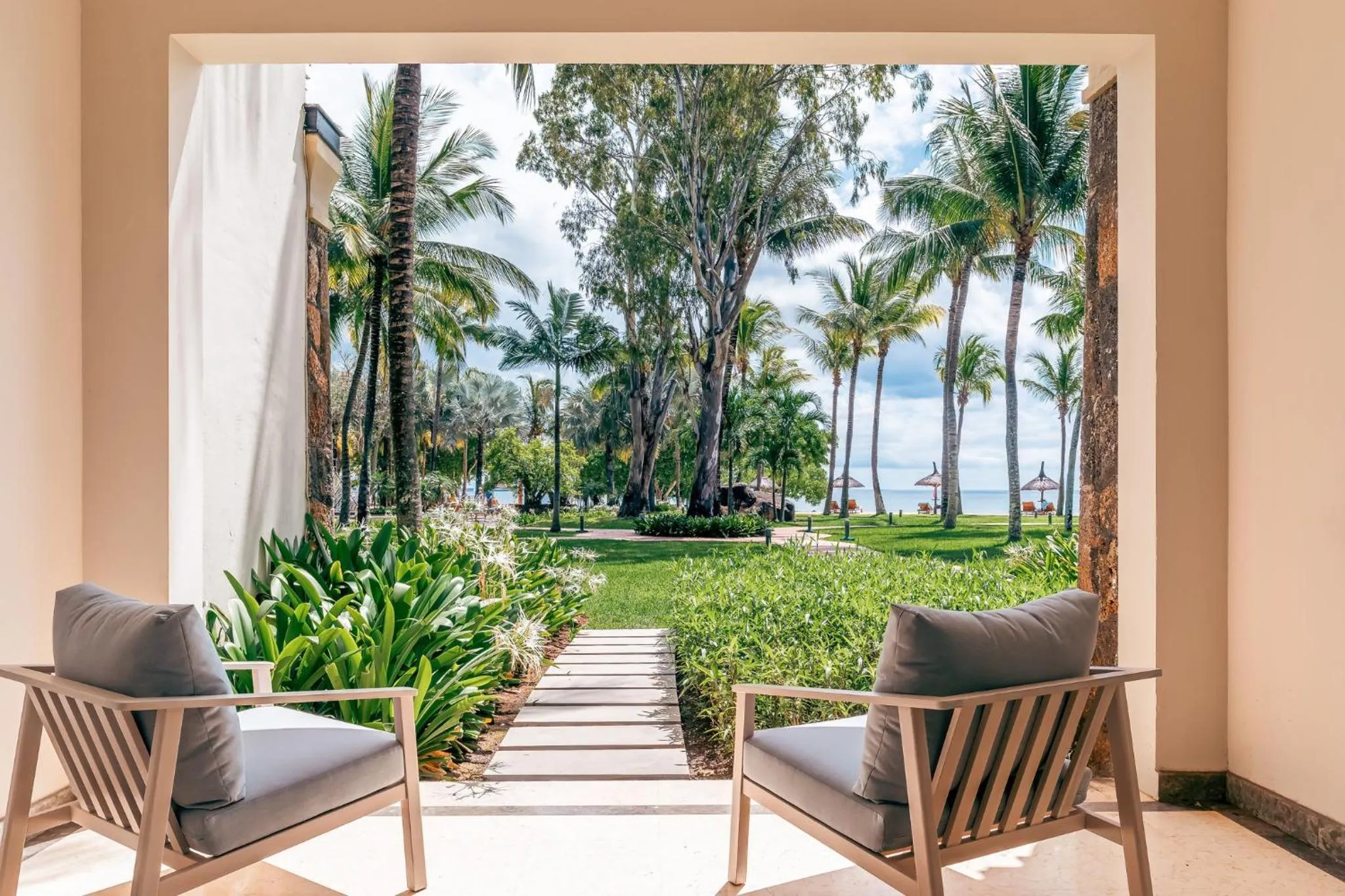Lobby or reception in InterContinental Mauritius Resort Balaclava Fort by IHG