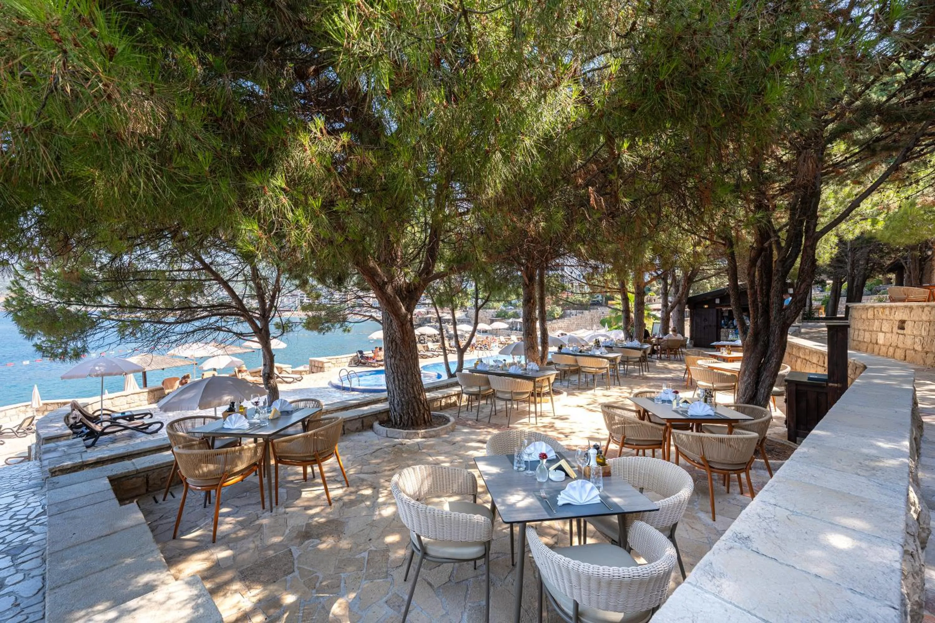 Restaurant/places to eat in Radisson Resort Ruza Vjetrova