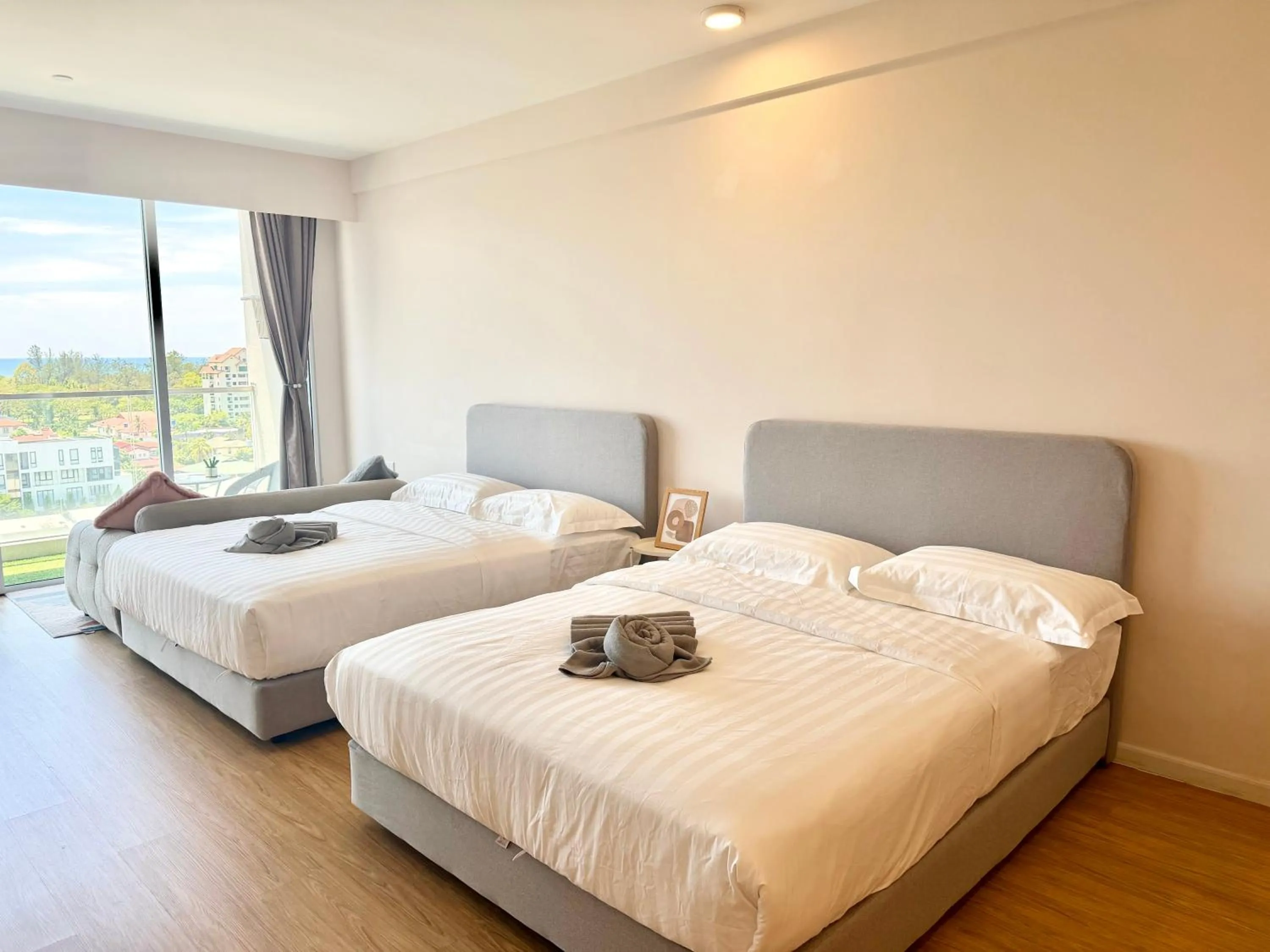 Bedroom, Bed in Deco Home @ Aru Suites